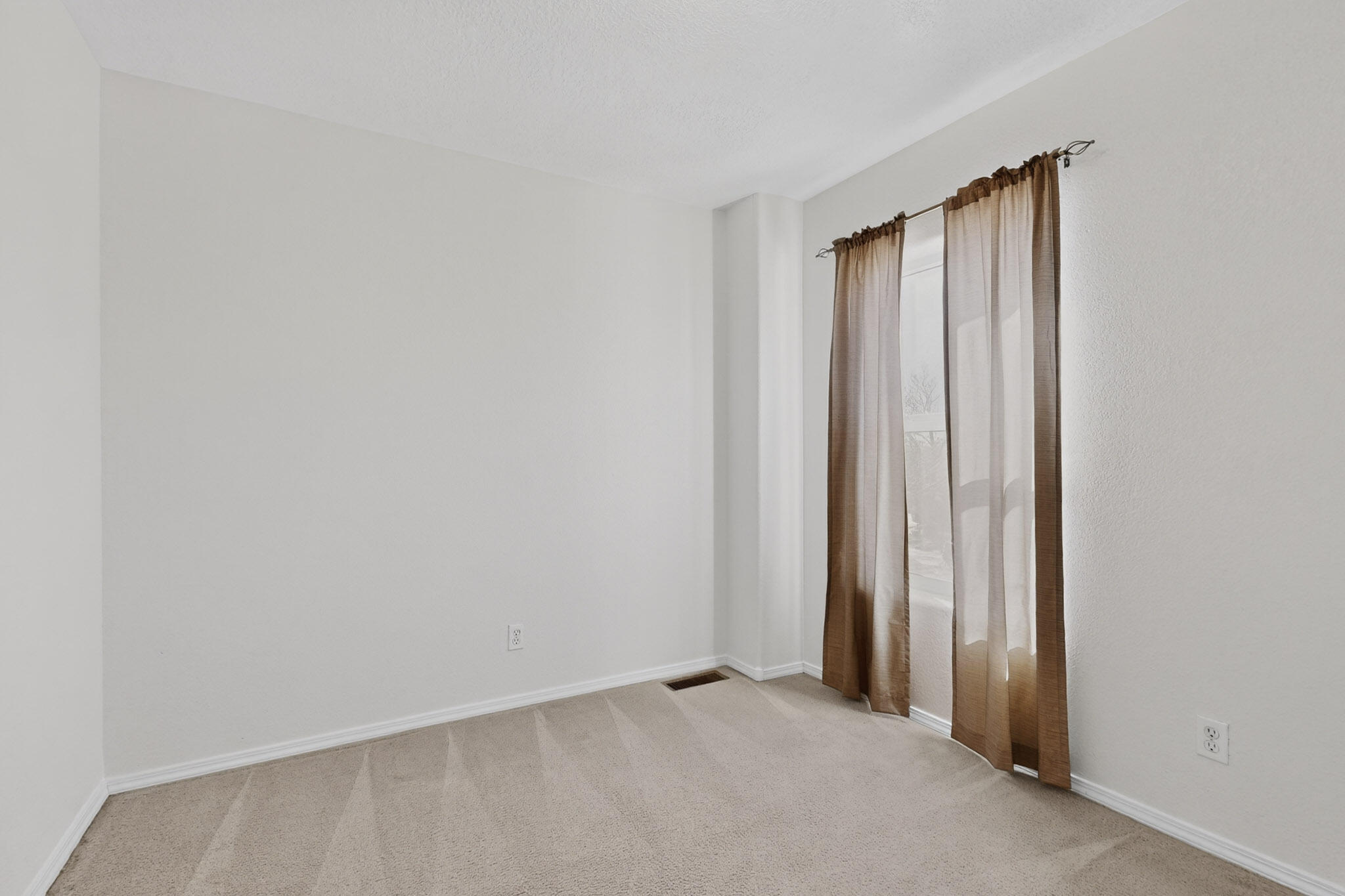 1328 Ojo Sarco Street SW