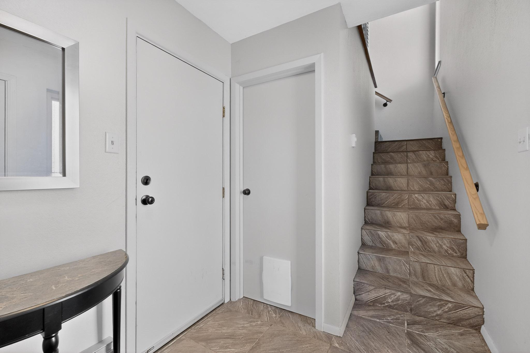 7483 Prairie Road NE