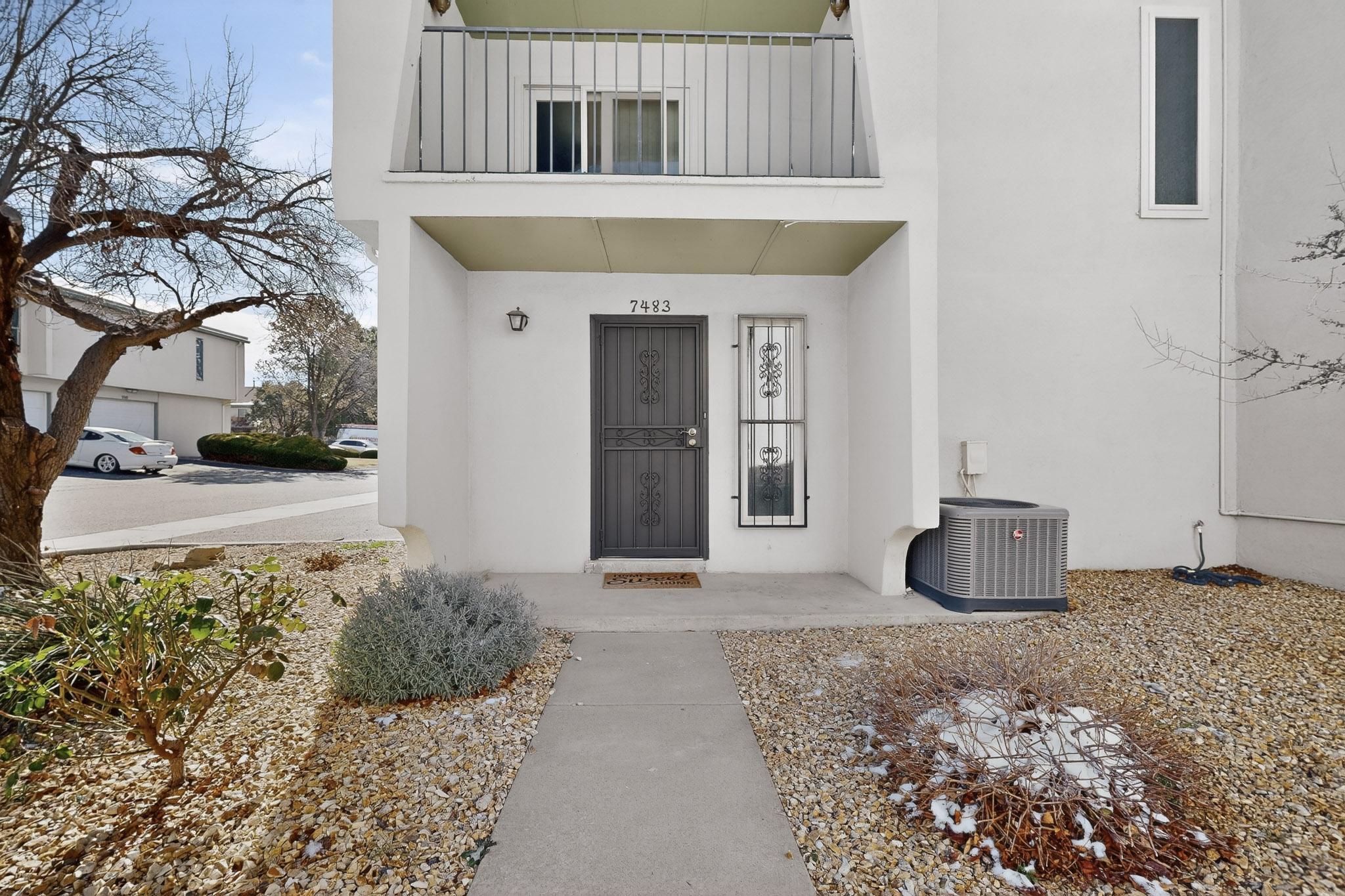 7483 Prairie Road NE