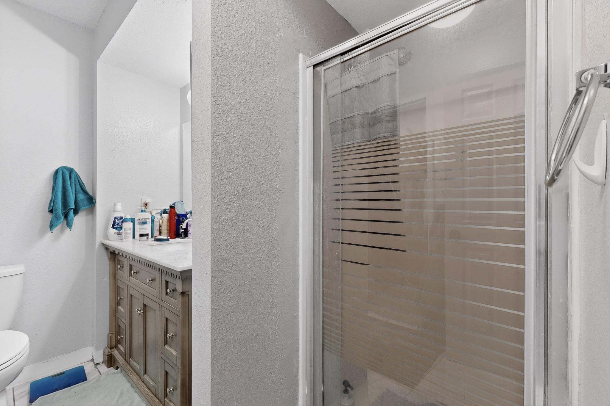 7483 Prairie Road NE