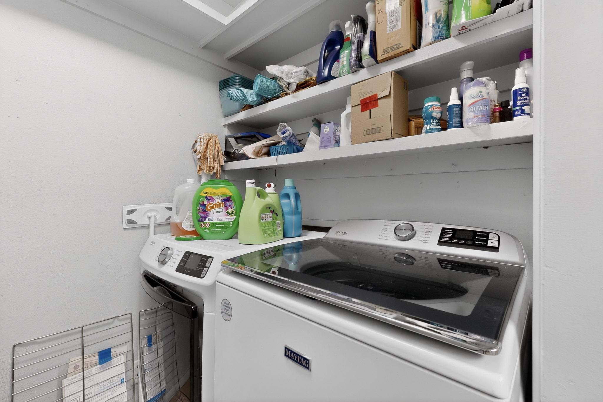 7483 Prairie Road NE