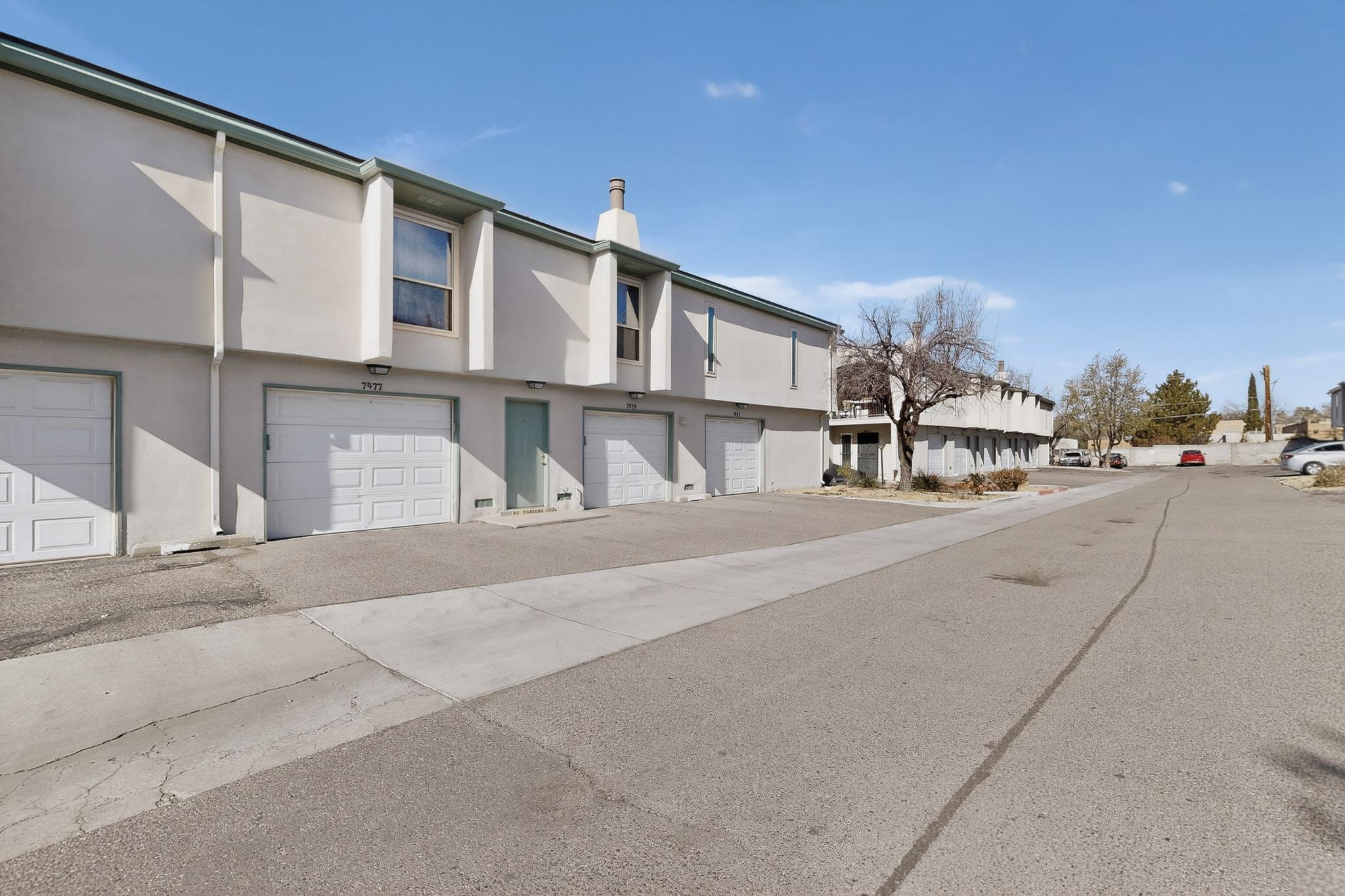 7483 Prairie Road NE