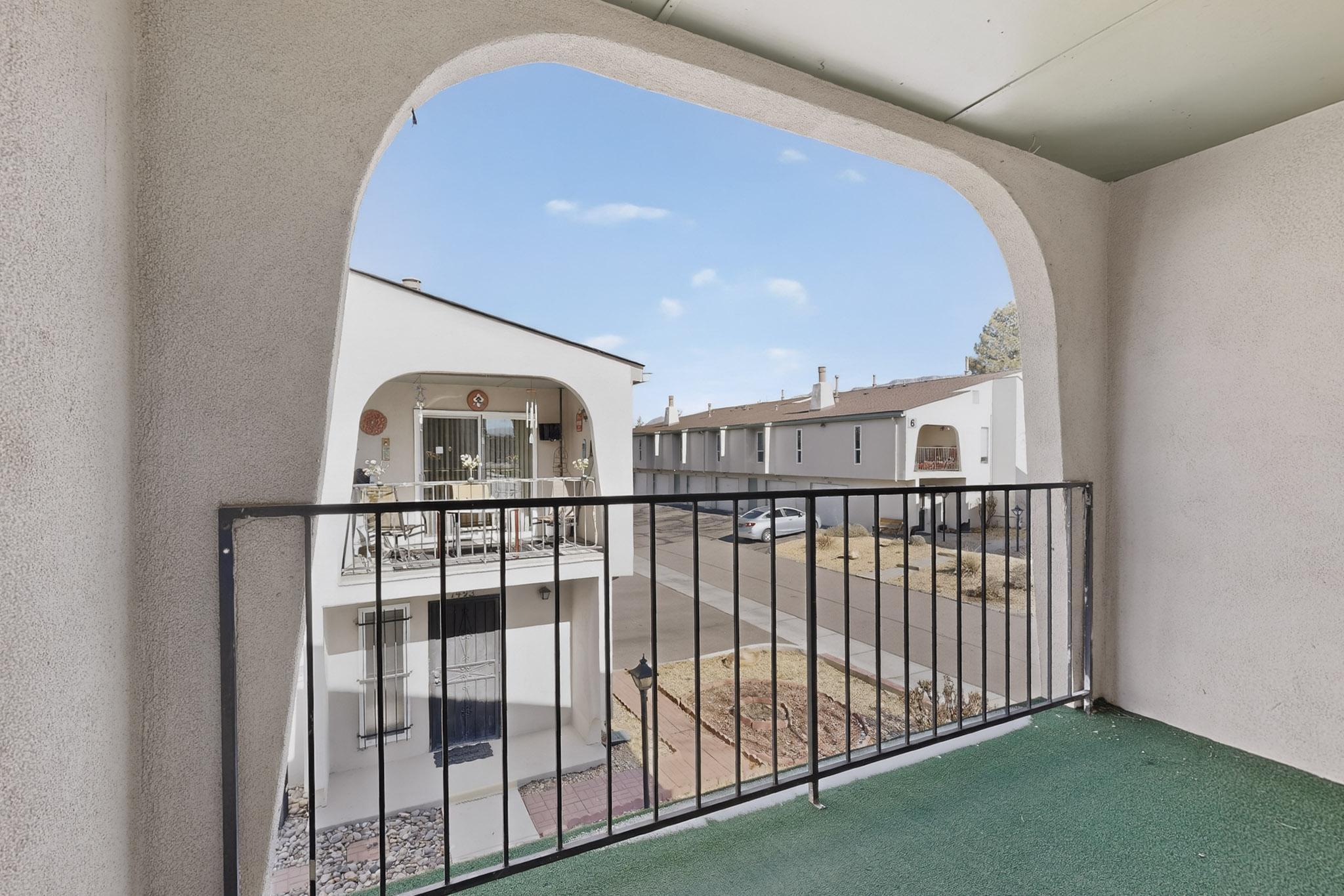 7483 Prairie Road NE