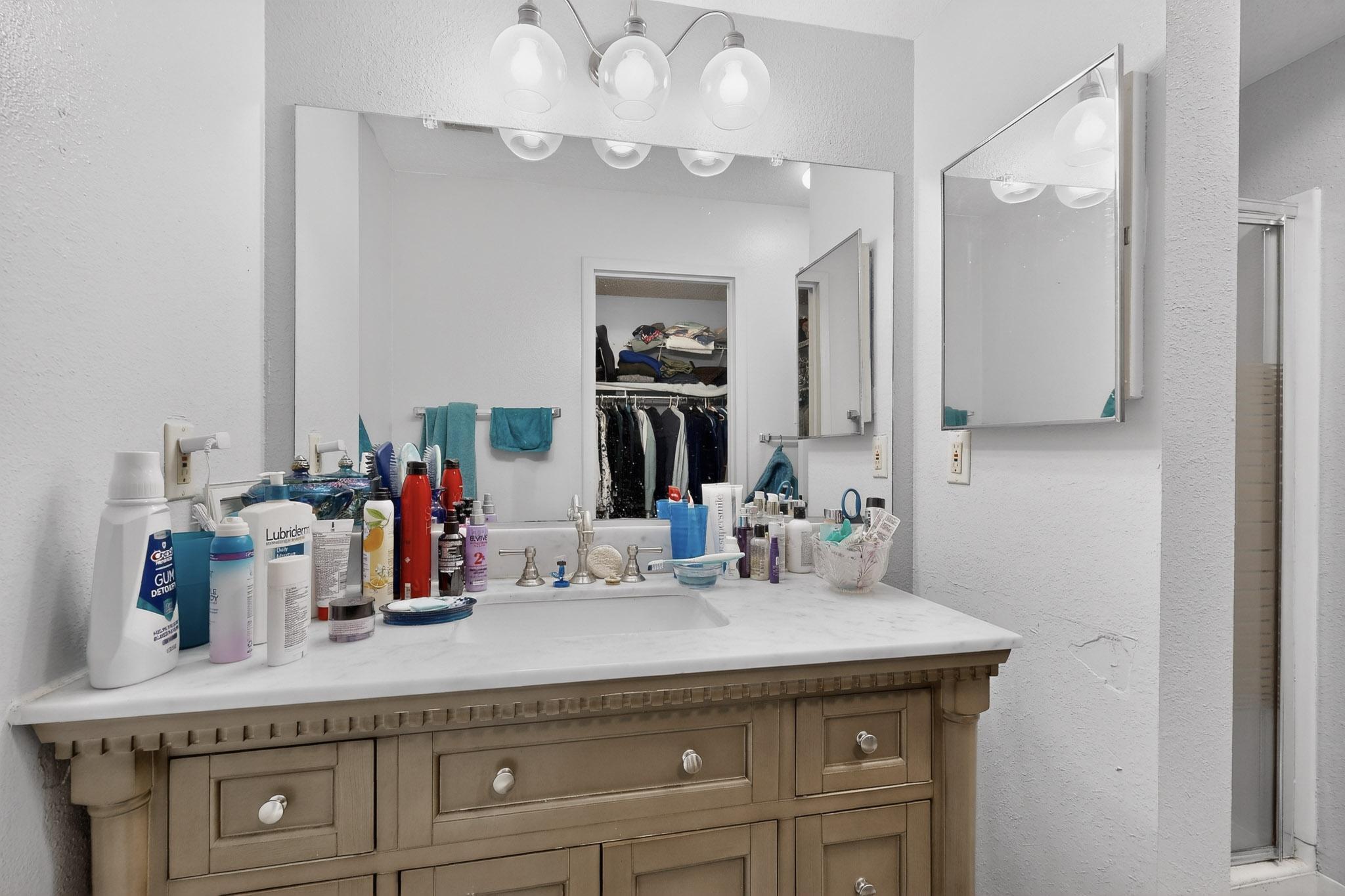 7483 Prairie Road NE