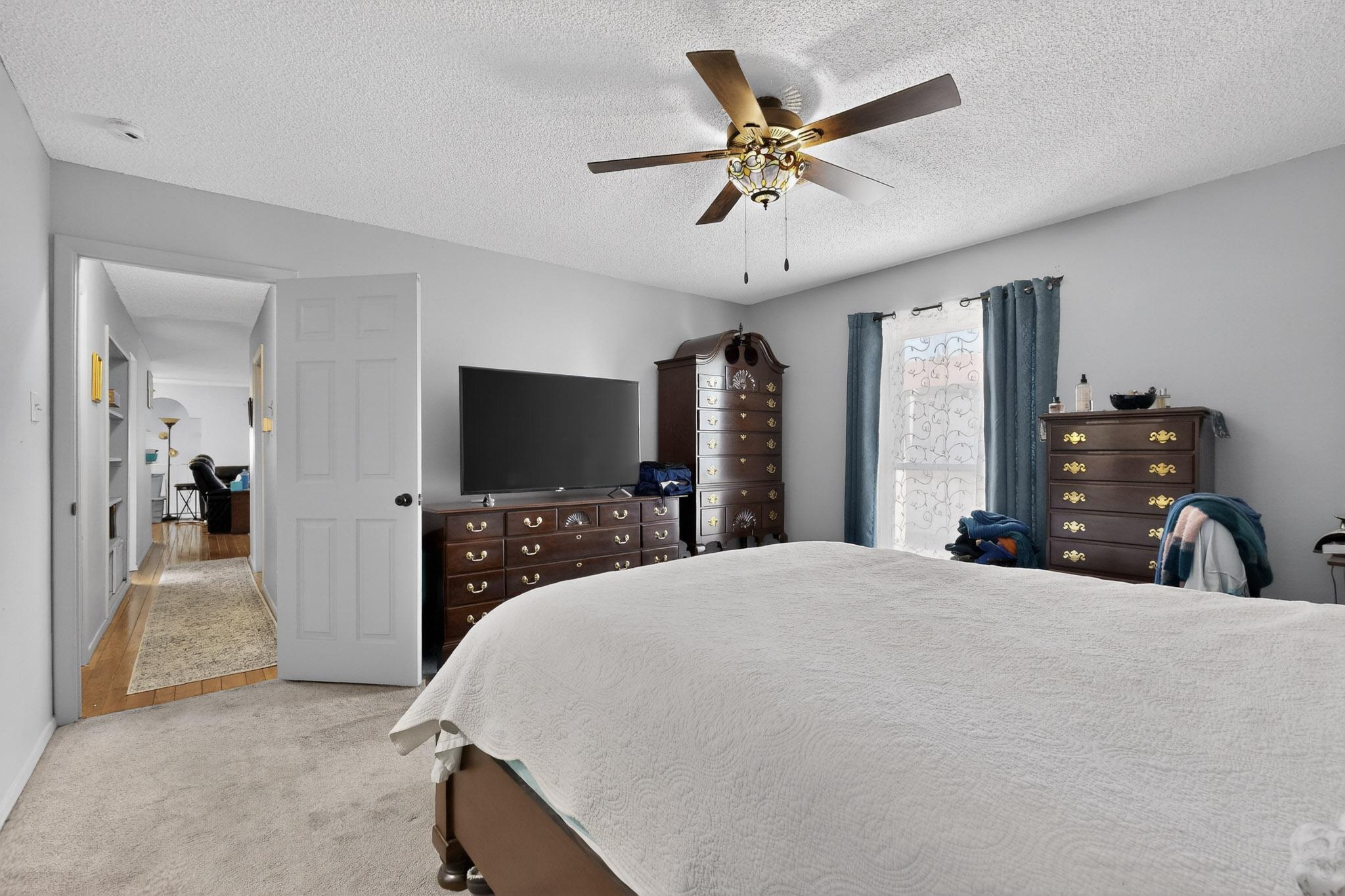 7483 Prairie Road NE