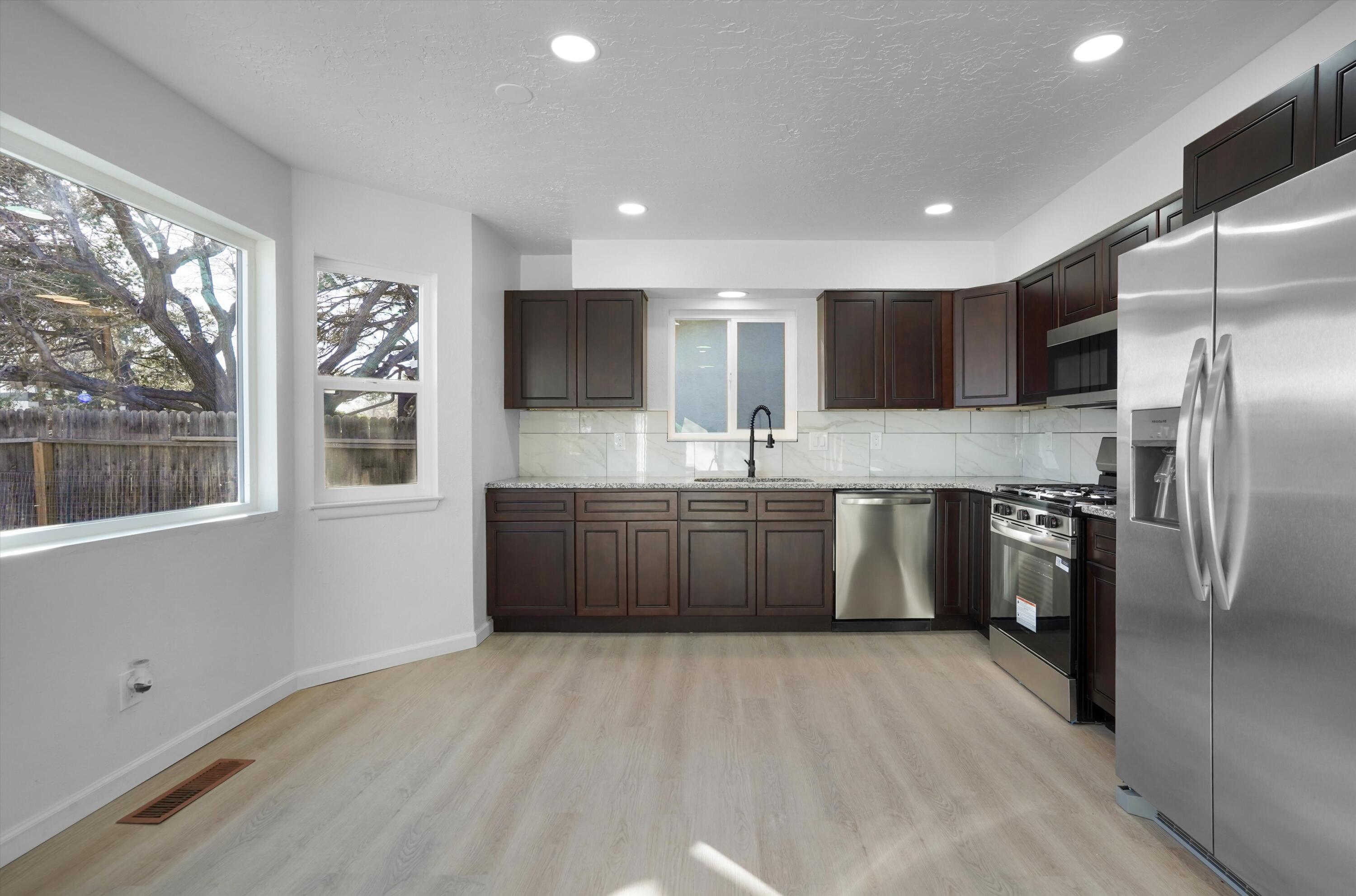 6024 Northland Avenue NE