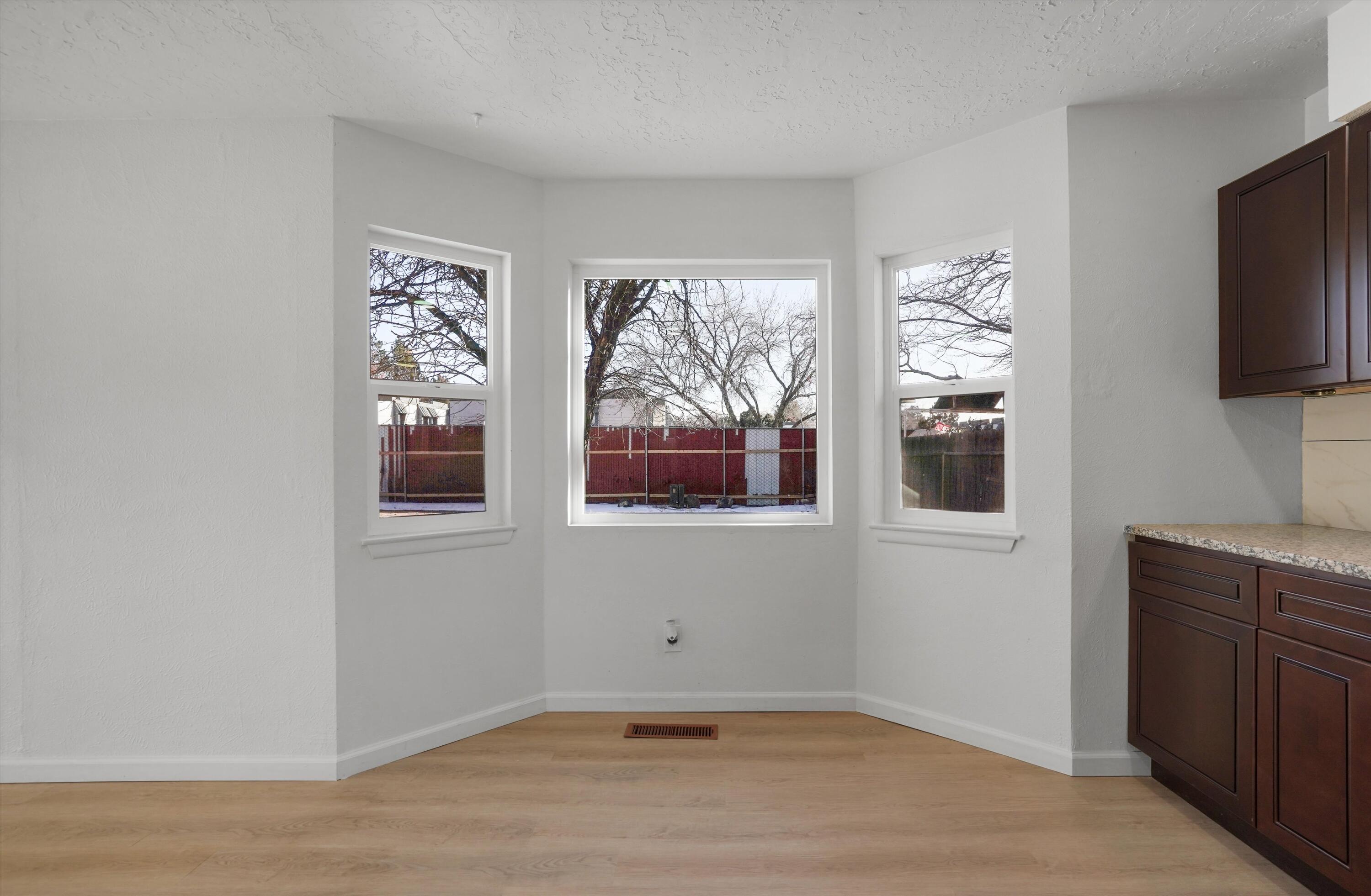 6024 Northland Avenue NE