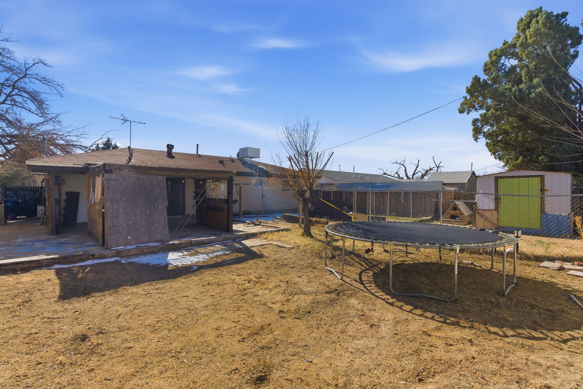 3909 Hilton Avenue NE