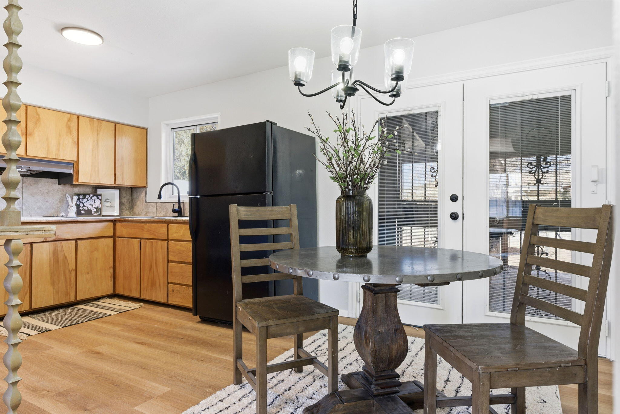 3909 Hilton Avenue NE