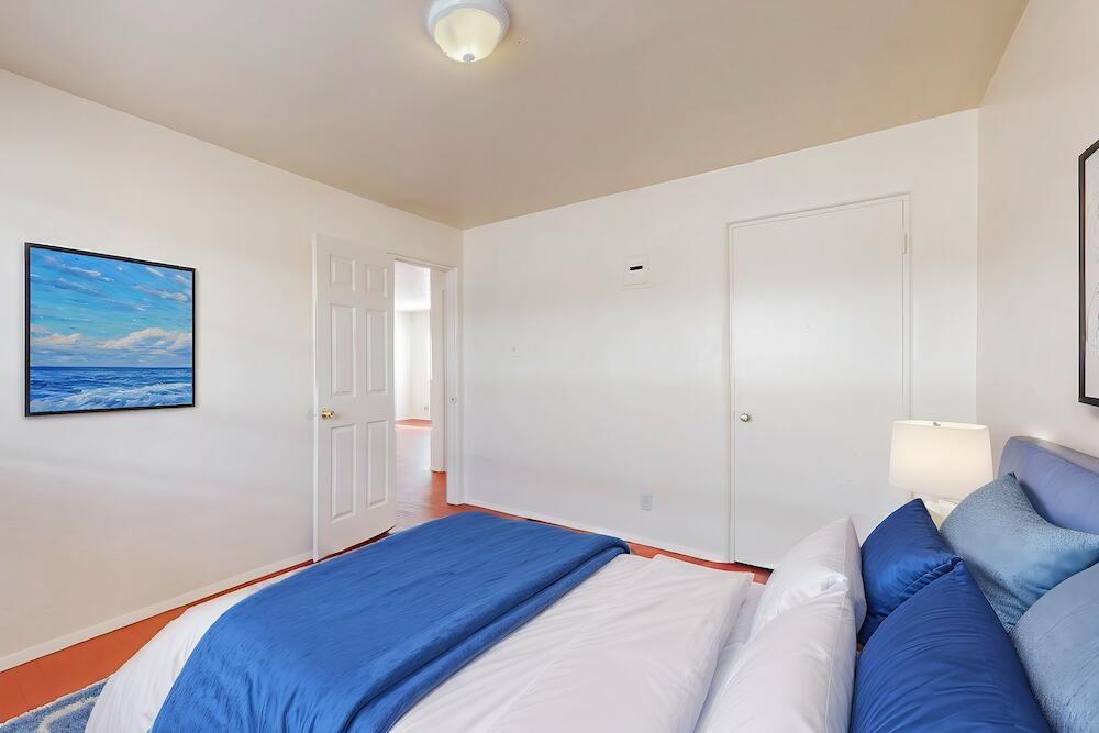 1033 Louisiana Boulevard SE