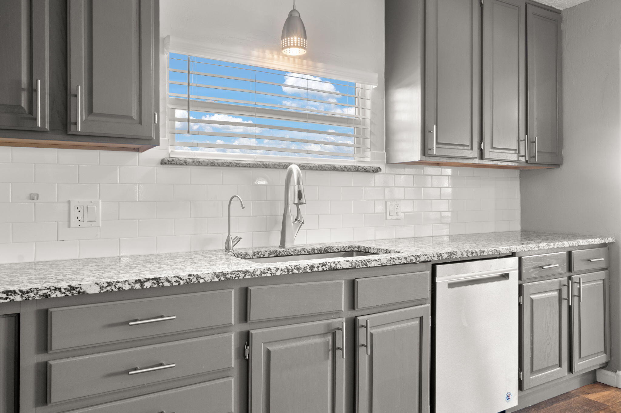 5373 RAGLIN Avenue SW