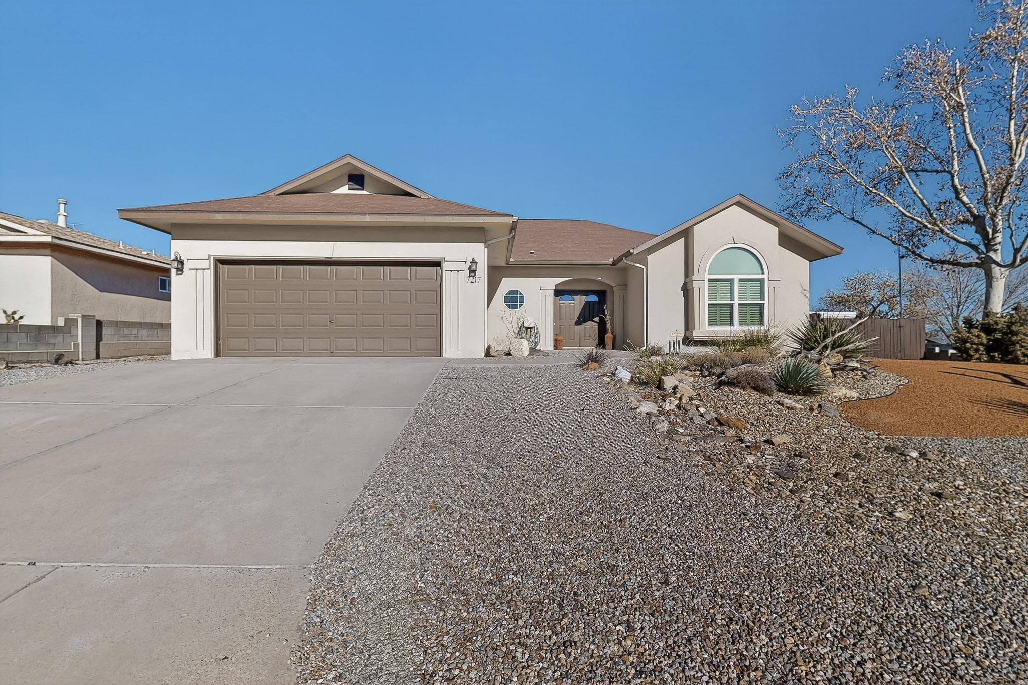 7217 Donet Court NE