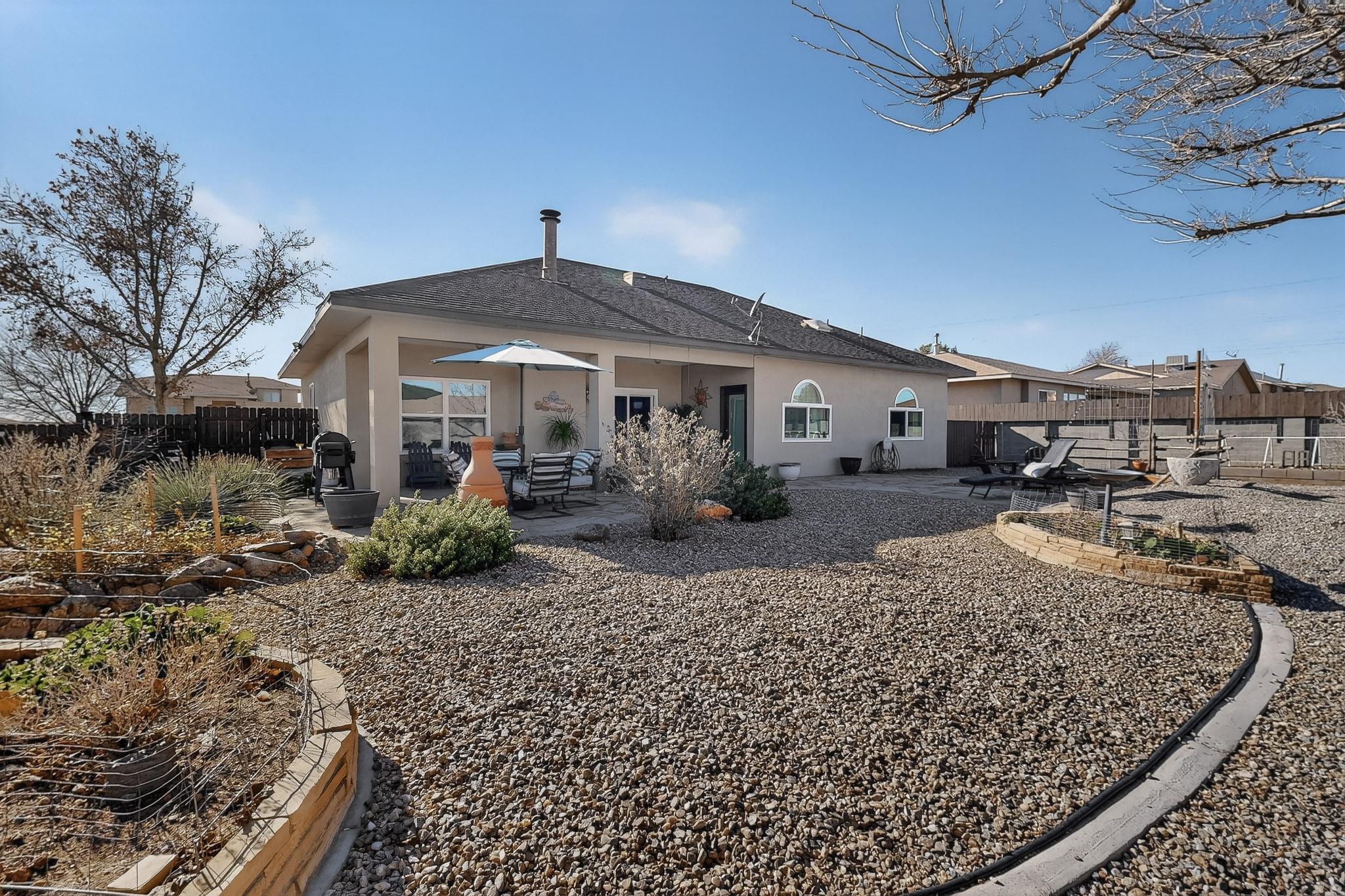 7217 Donet Court NE