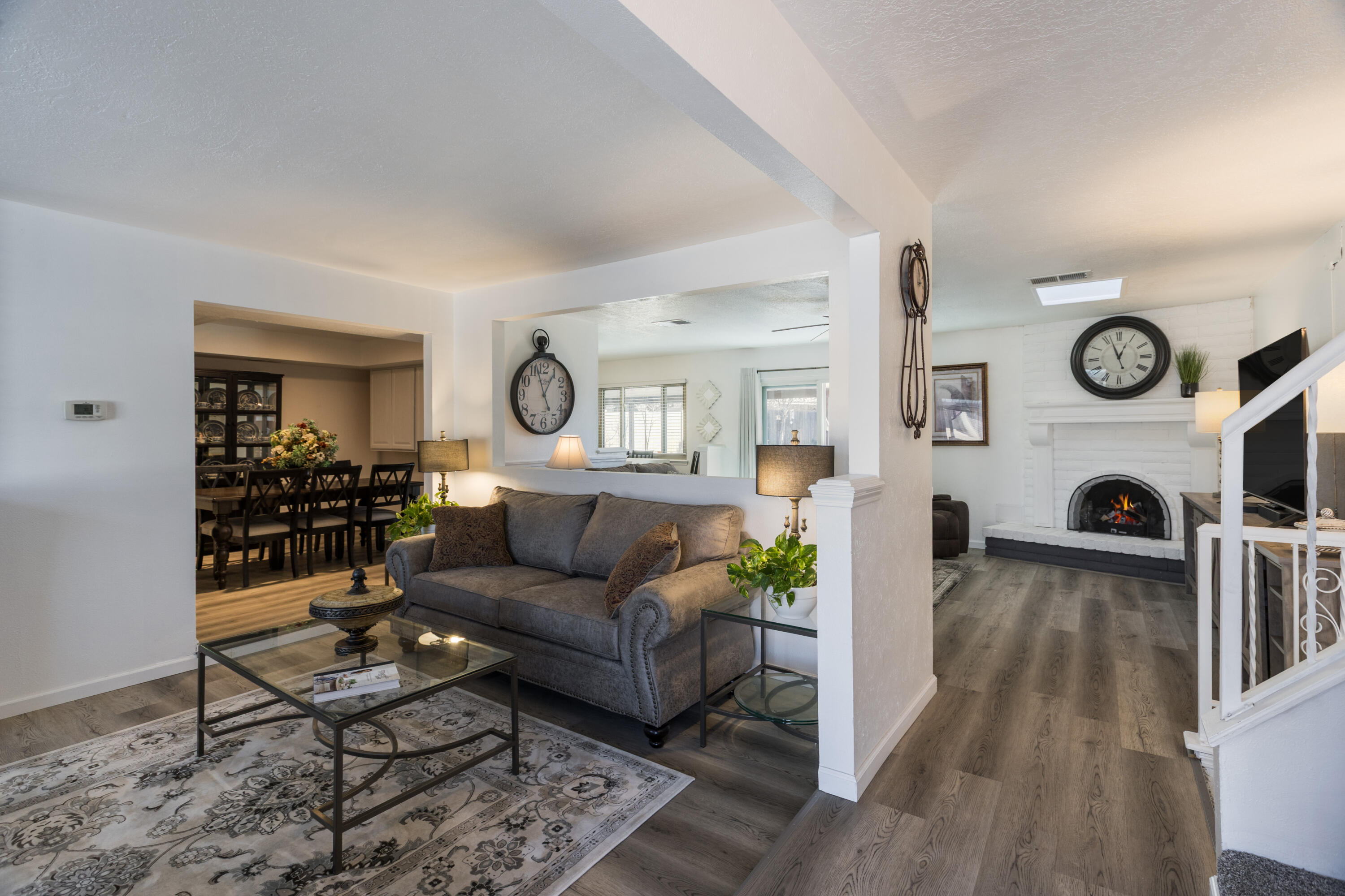 9212 Orlando Place NE