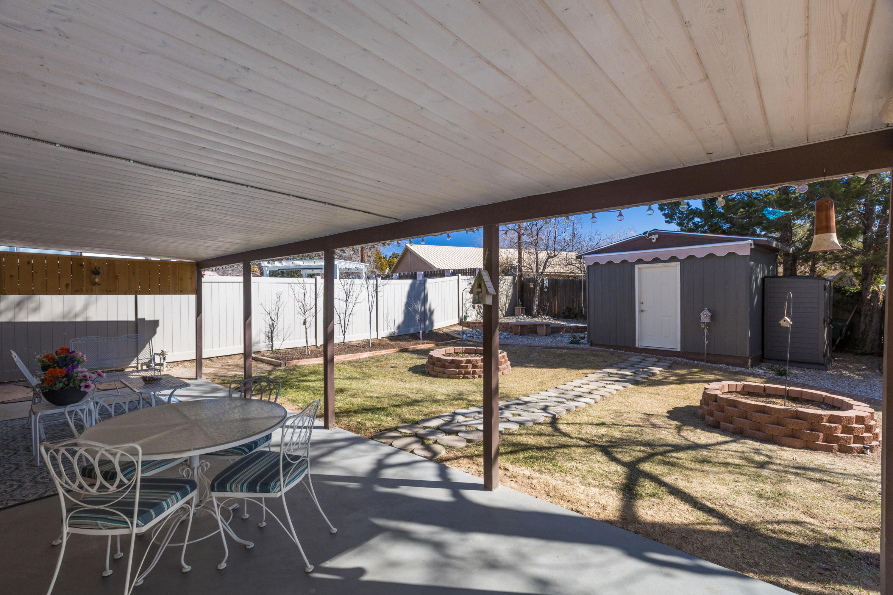 9212 Orlando Place NE