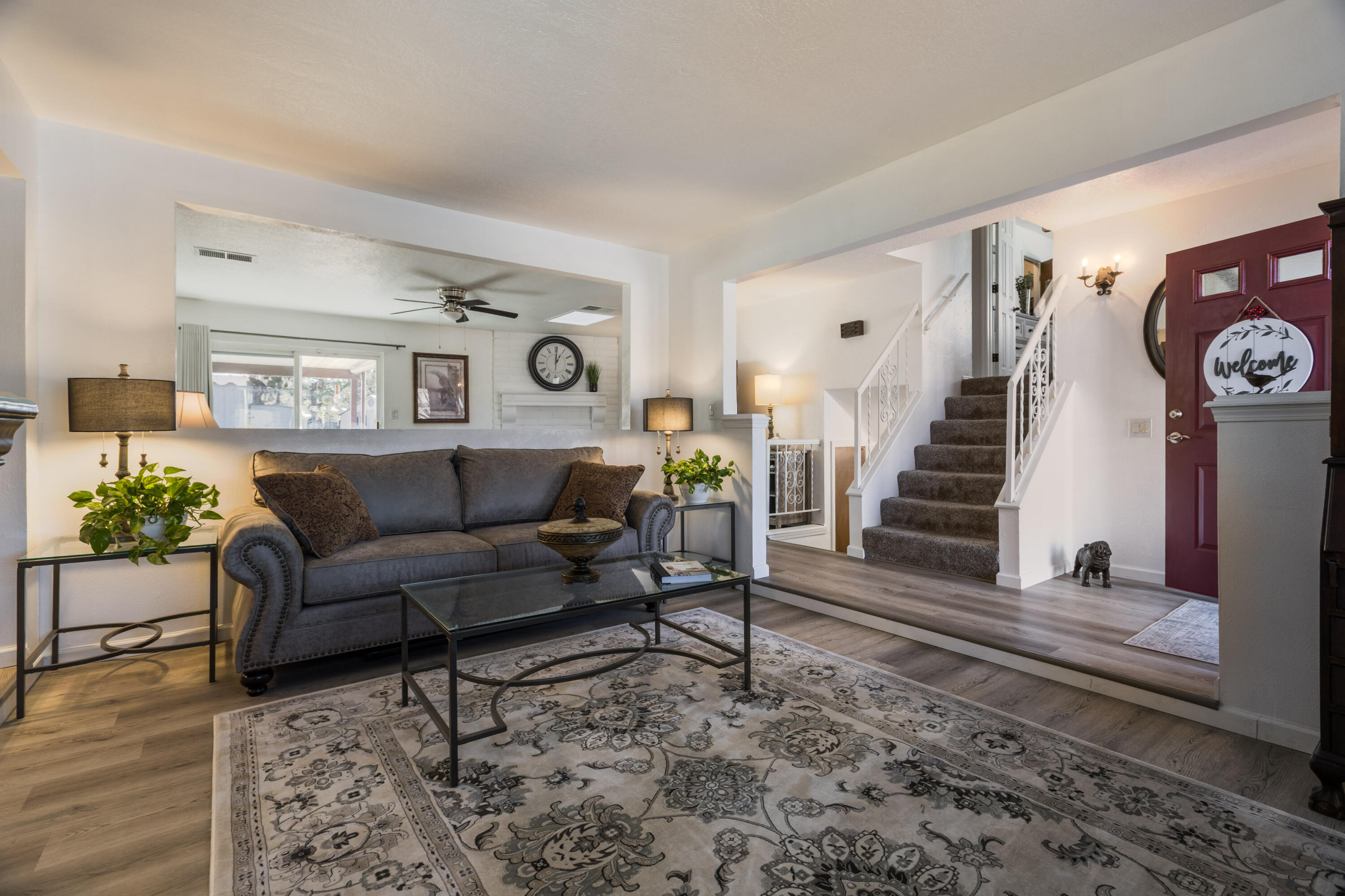 9212 Orlando Place NE