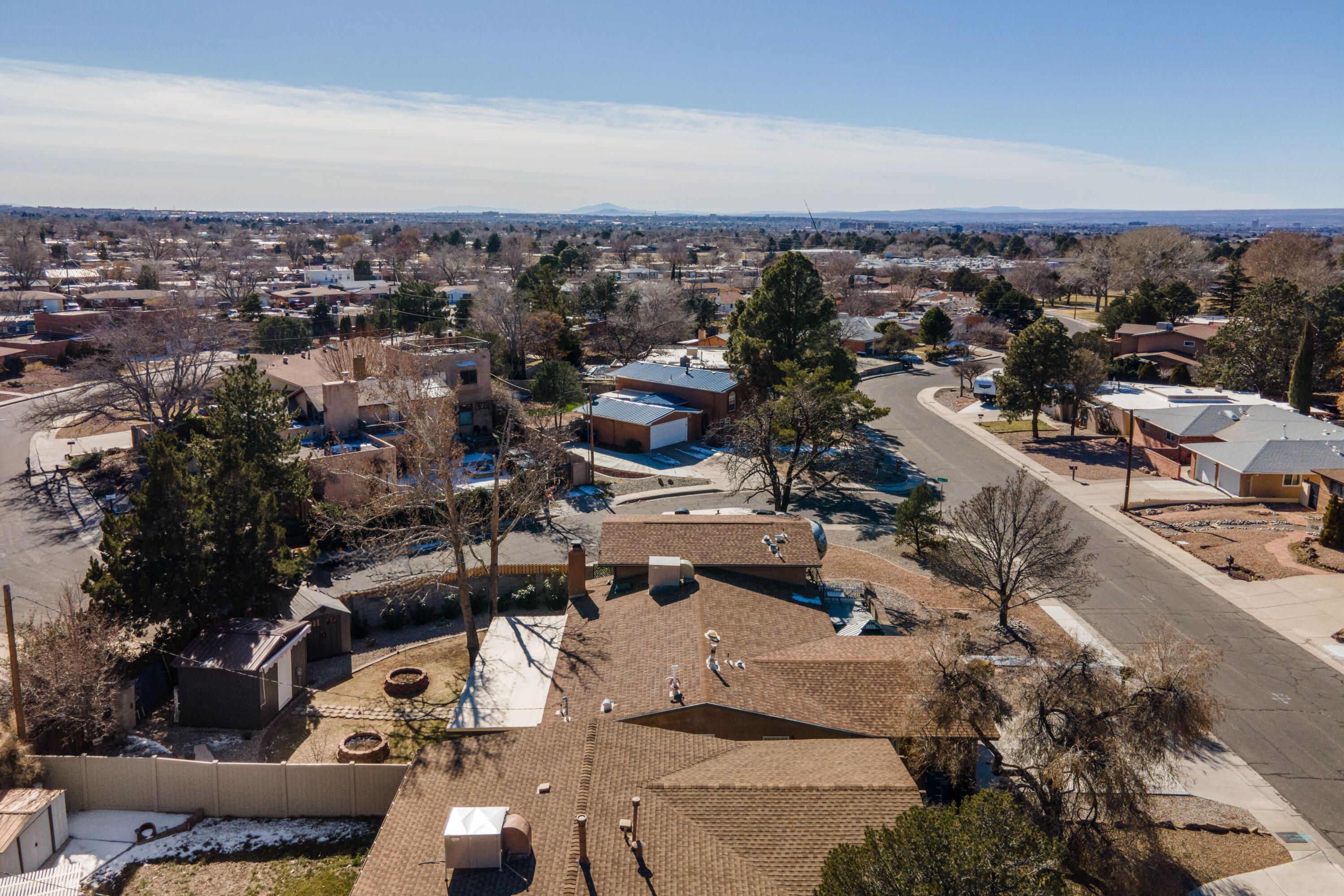 9212 Orlando Place NE