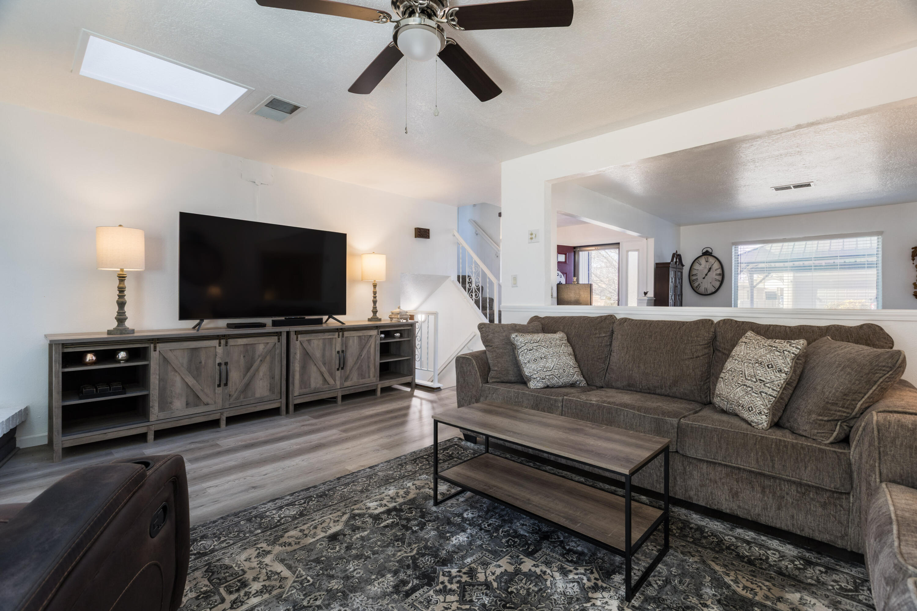 9212 Orlando Place NE