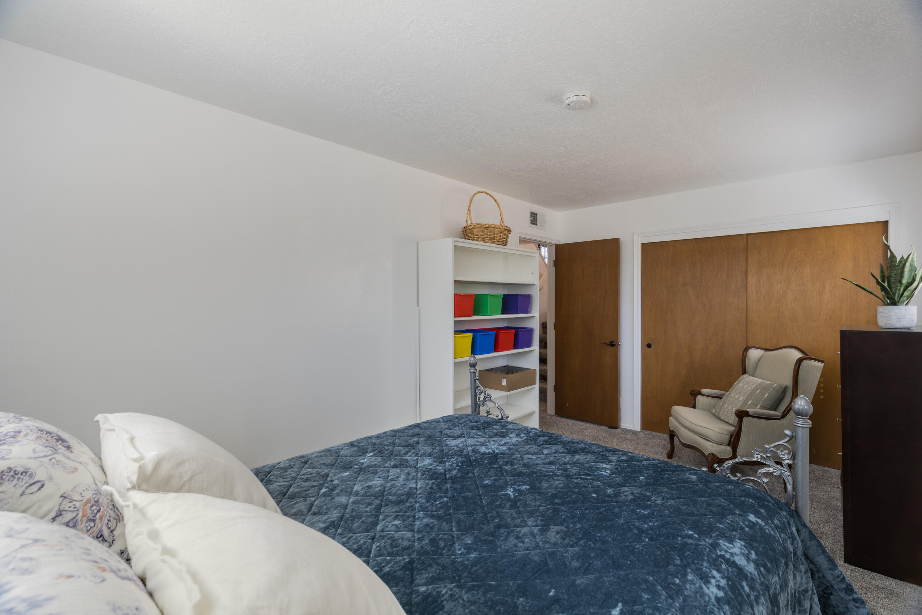 9212 Orlando Place NE