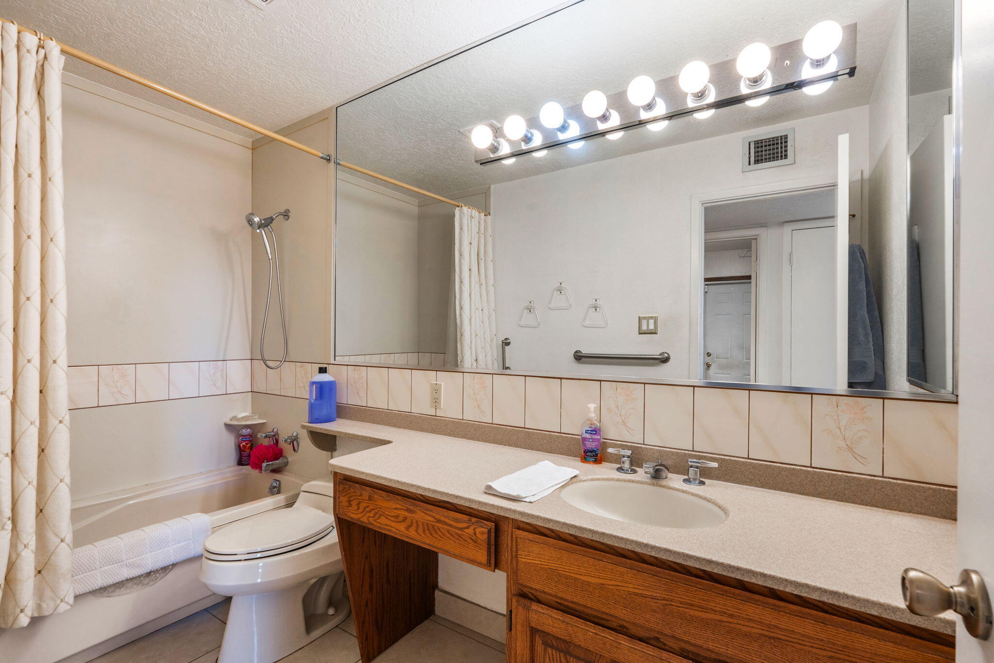 3828 Piermont Drive NE