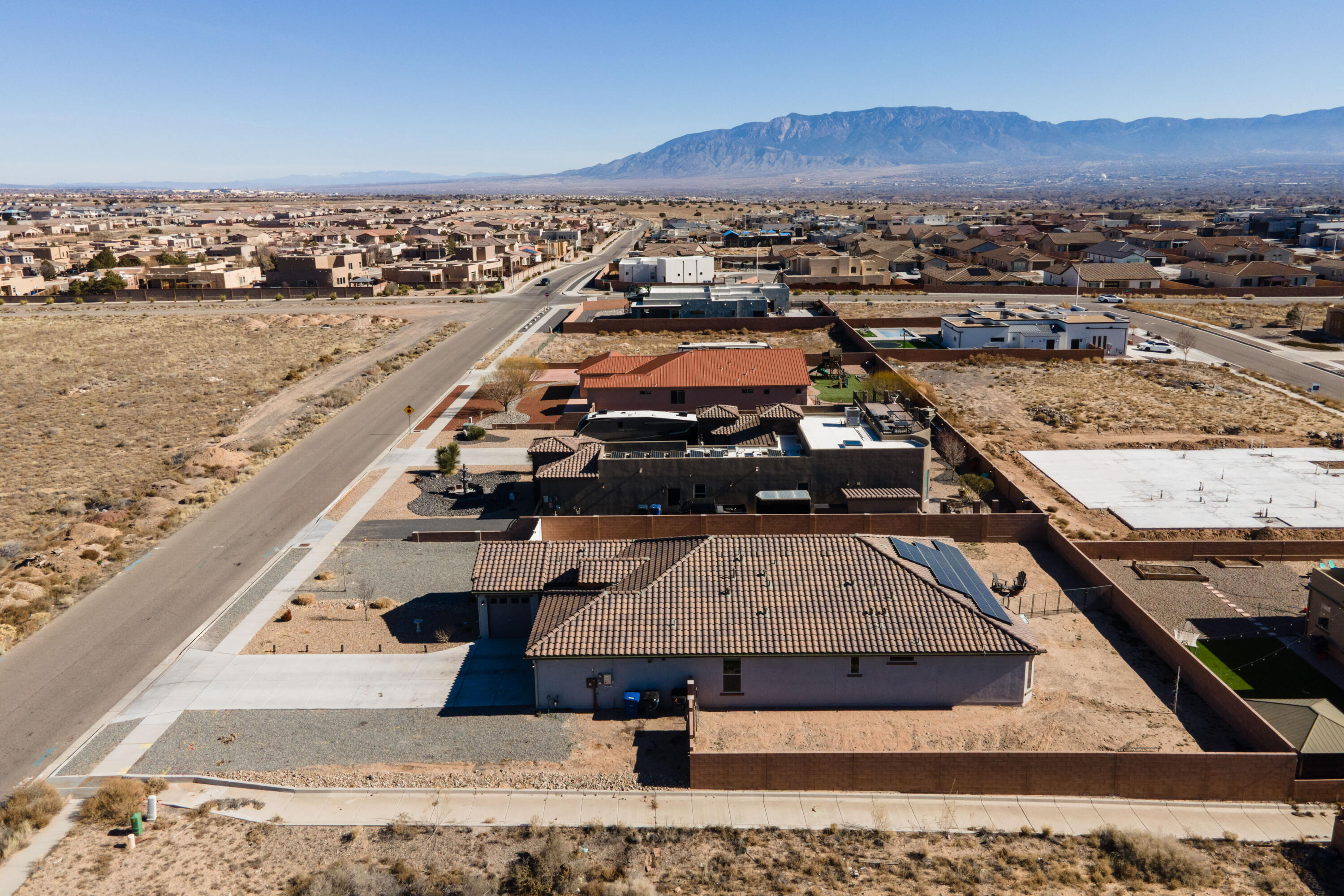 6516 Kimmick Drive NW