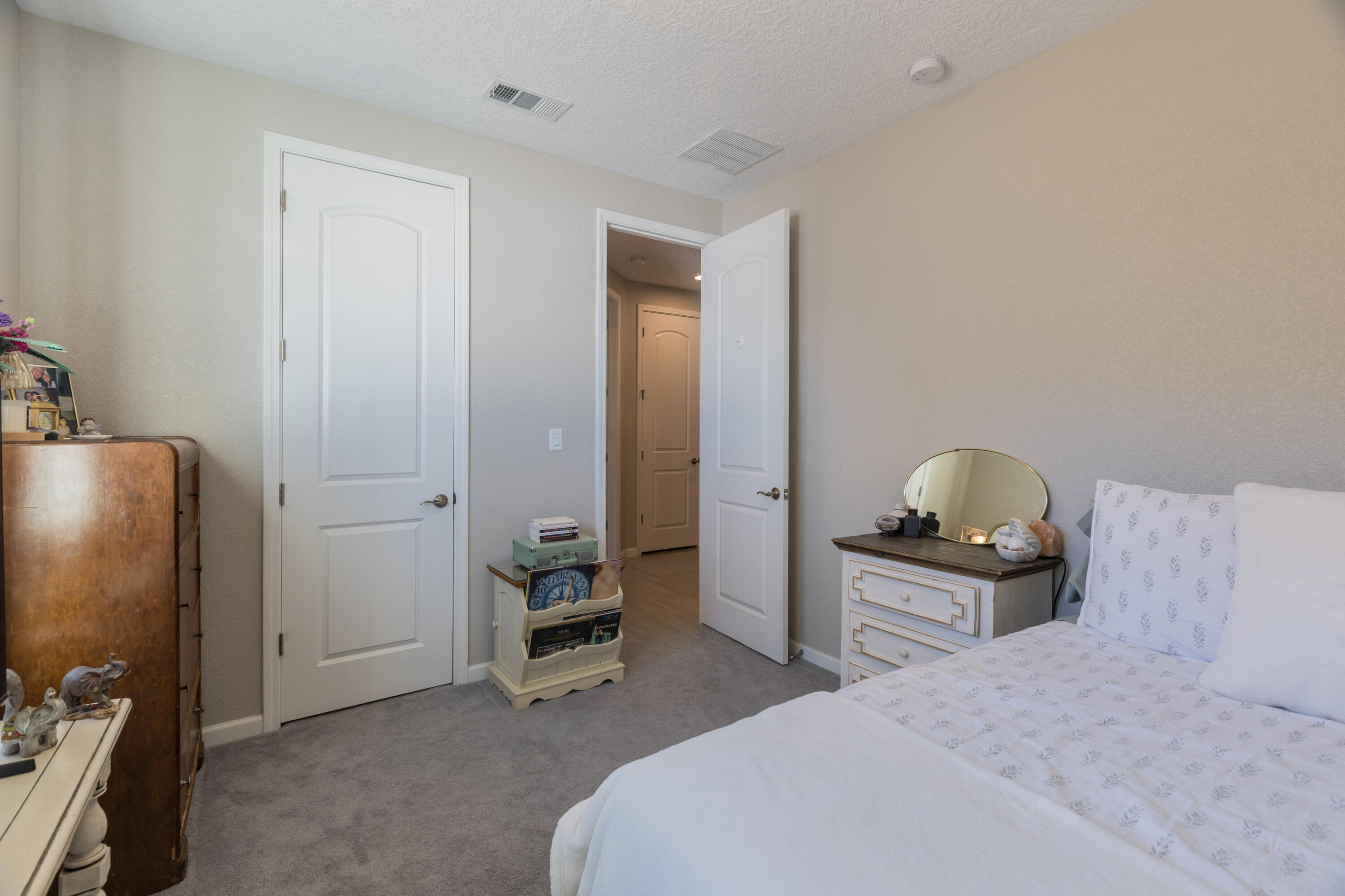 6516 Kimmick Drive NW