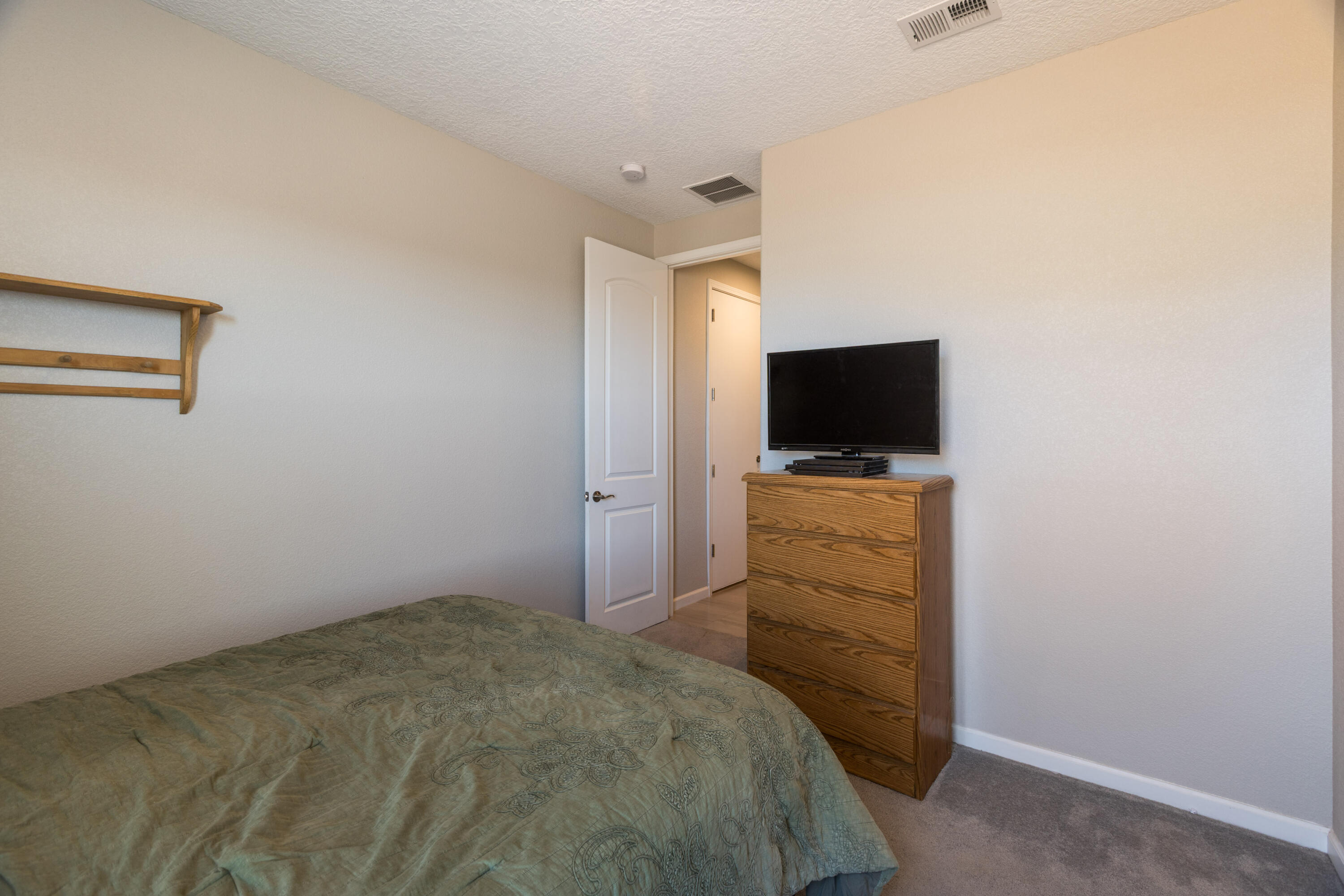 6516 Kimmick Drive NW