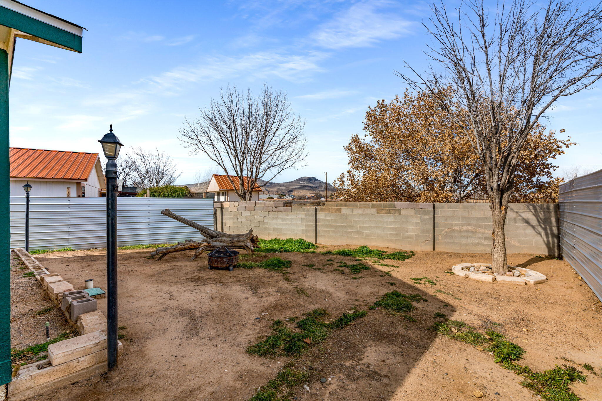 1023 Camino Del Rey Drive SW