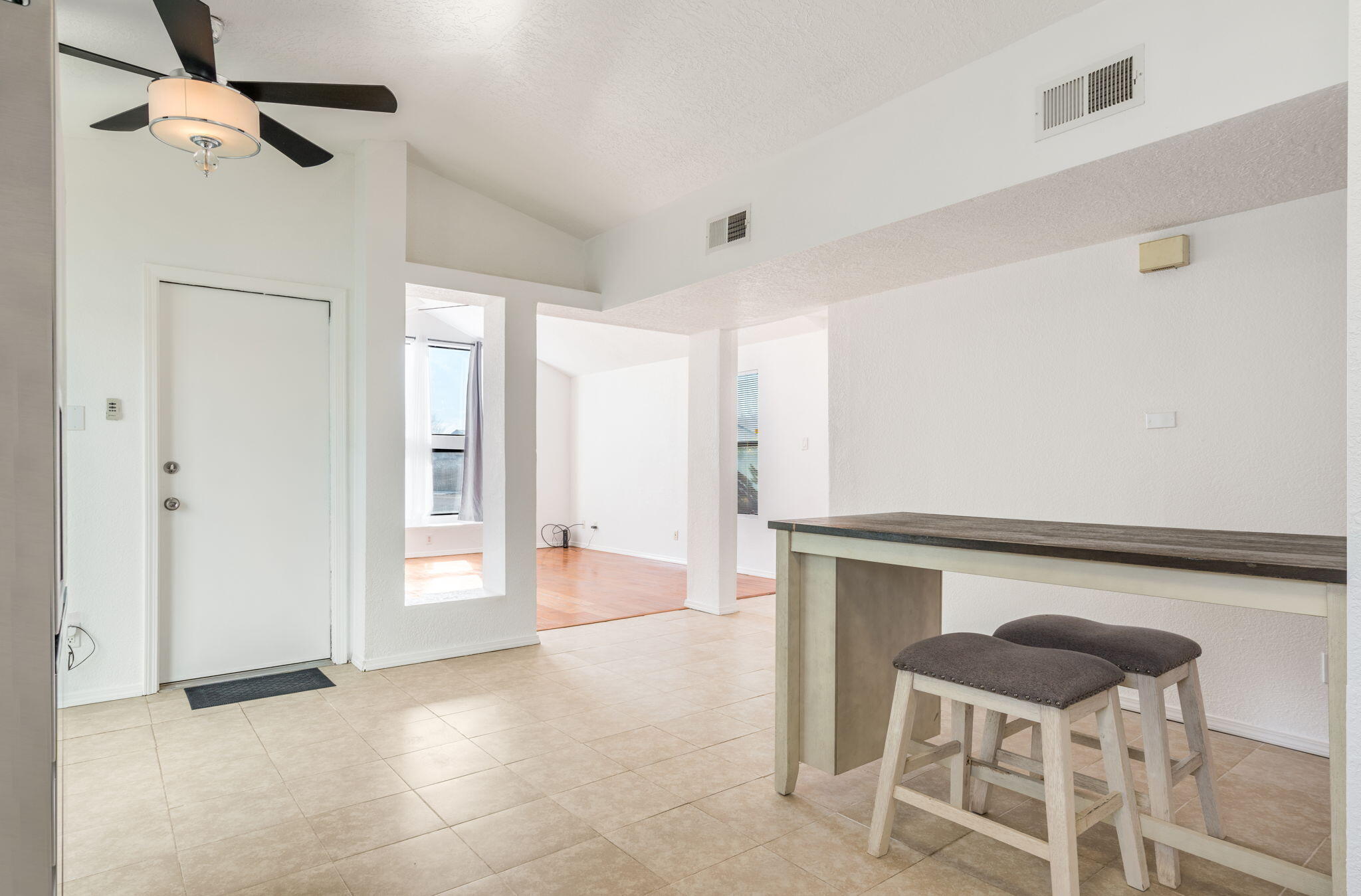 1023 Camino Del Rey Drive SW