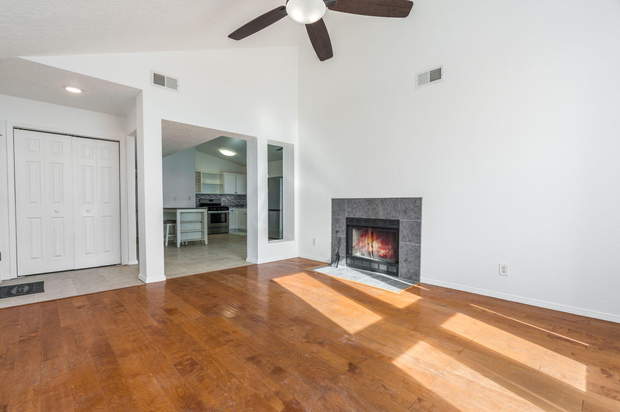 1023 Camino Del Rey Drive SW