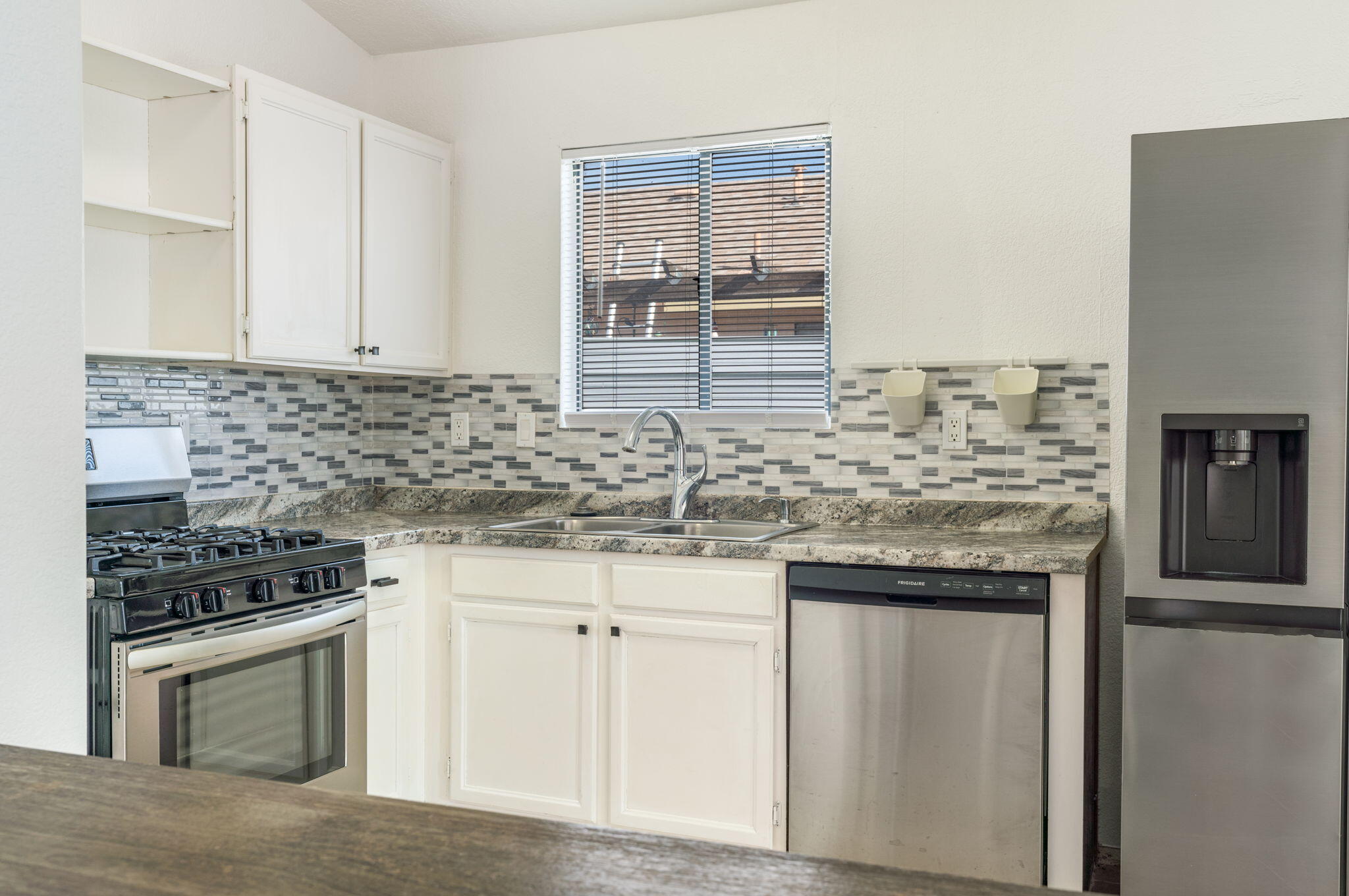 1023 Camino Del Rey Drive SW