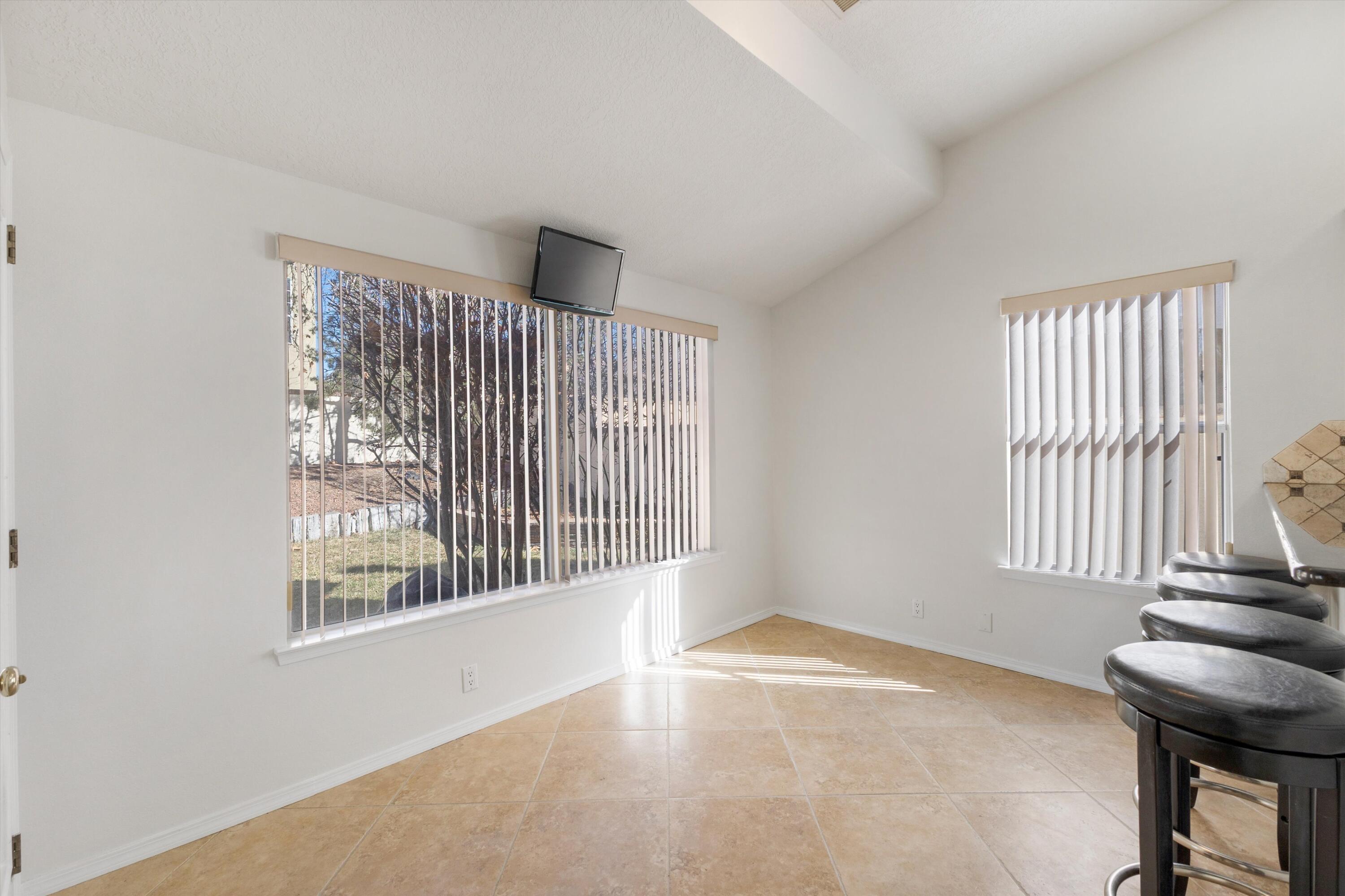 7809 Morris Rippel Place NE