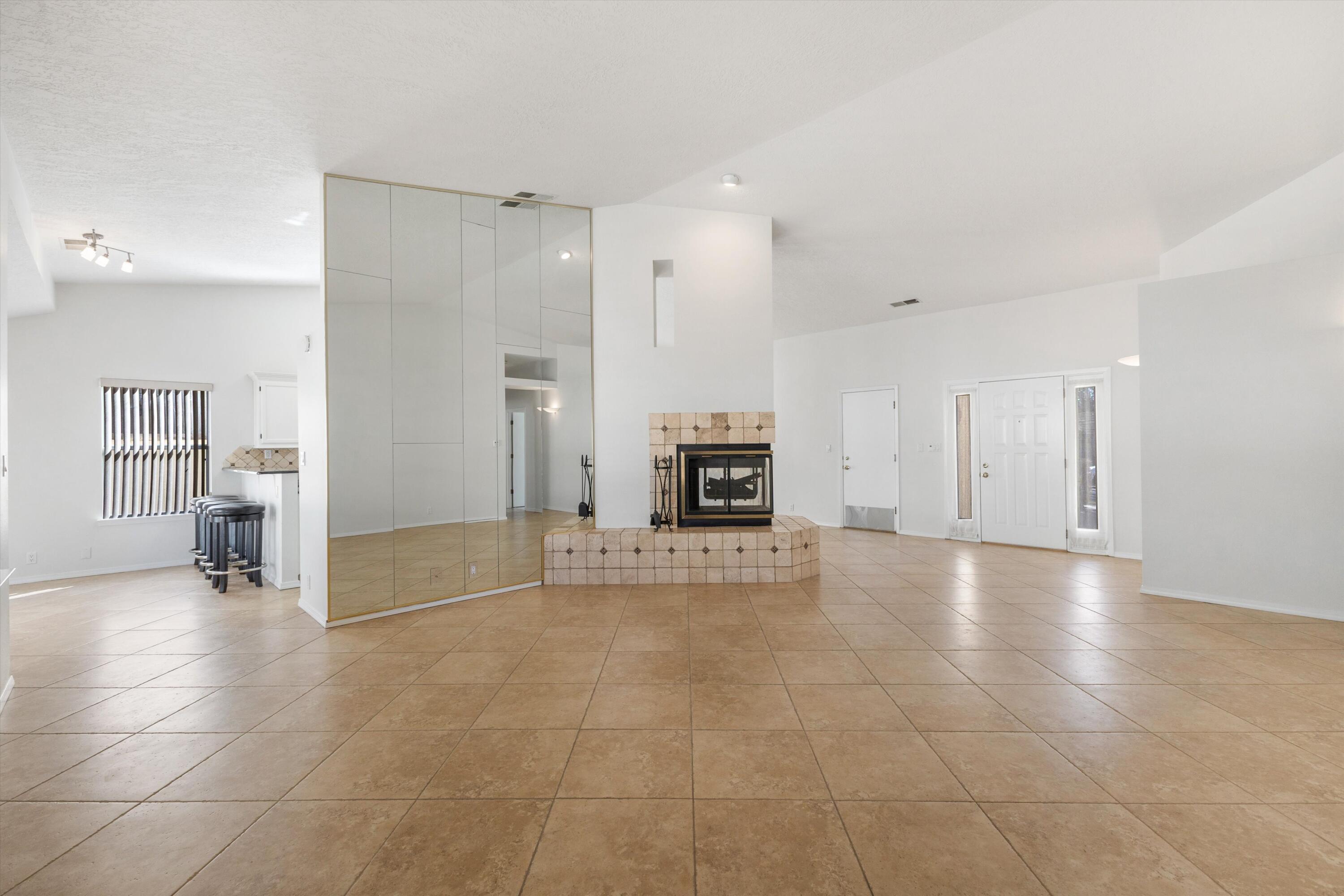 7809 Morris Rippel Place NE