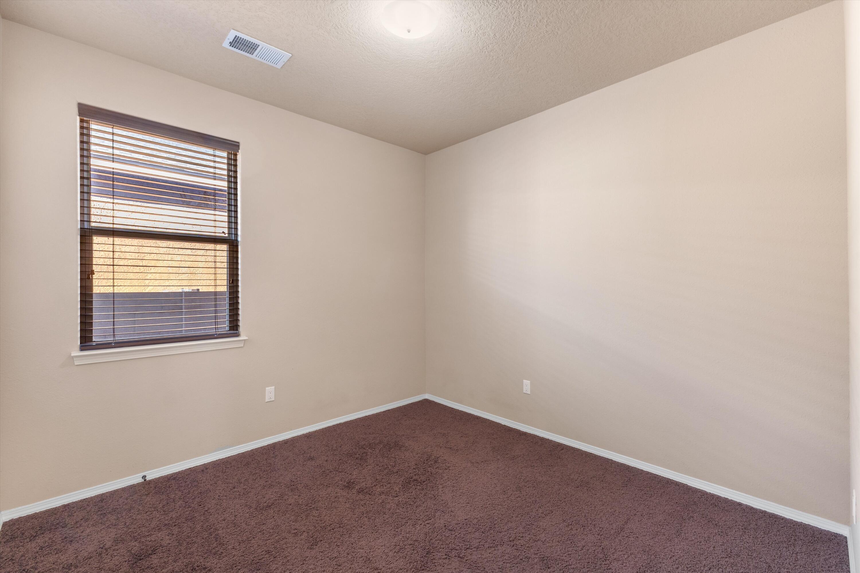 855 Molten Place NW