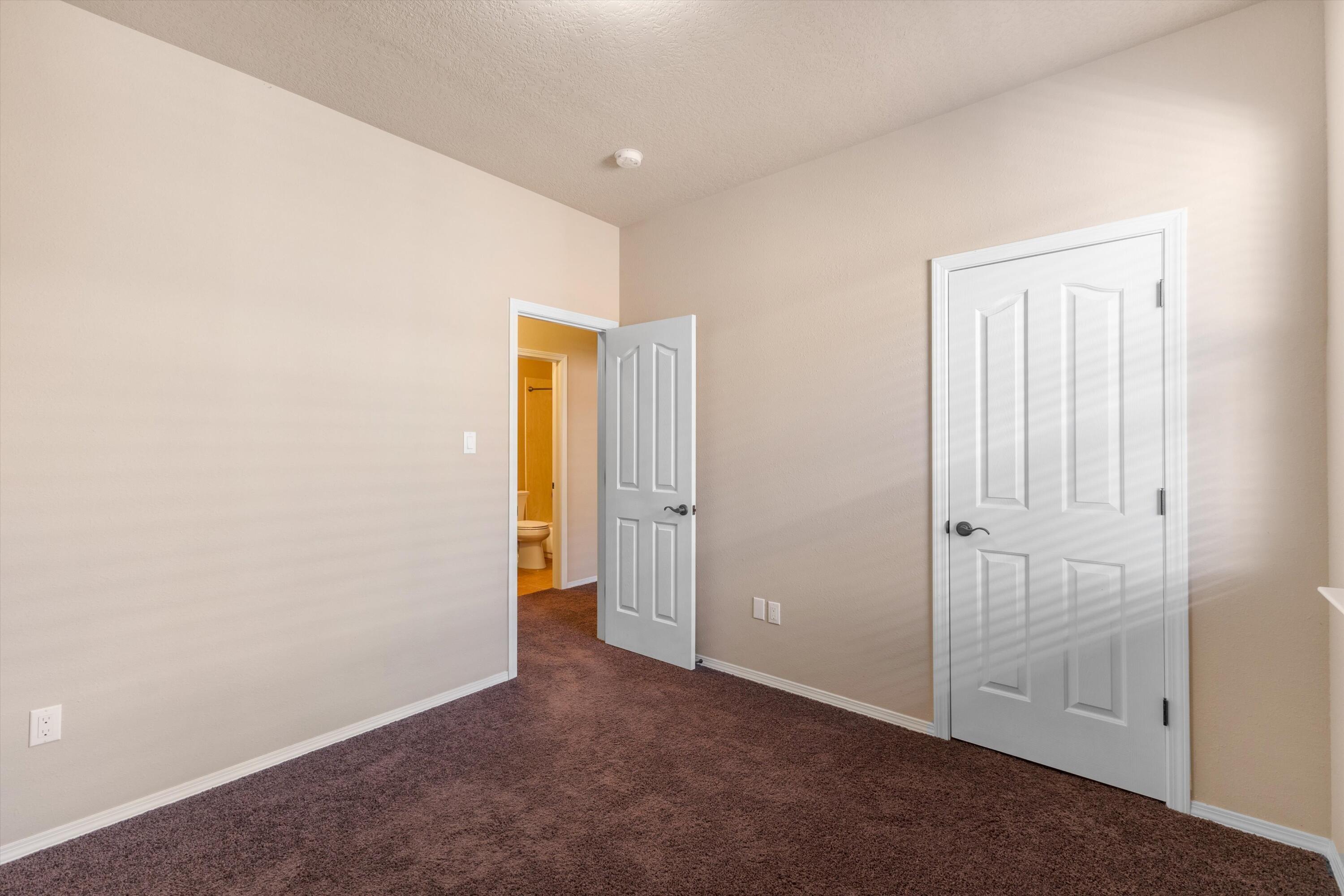 855 Molten Place NW