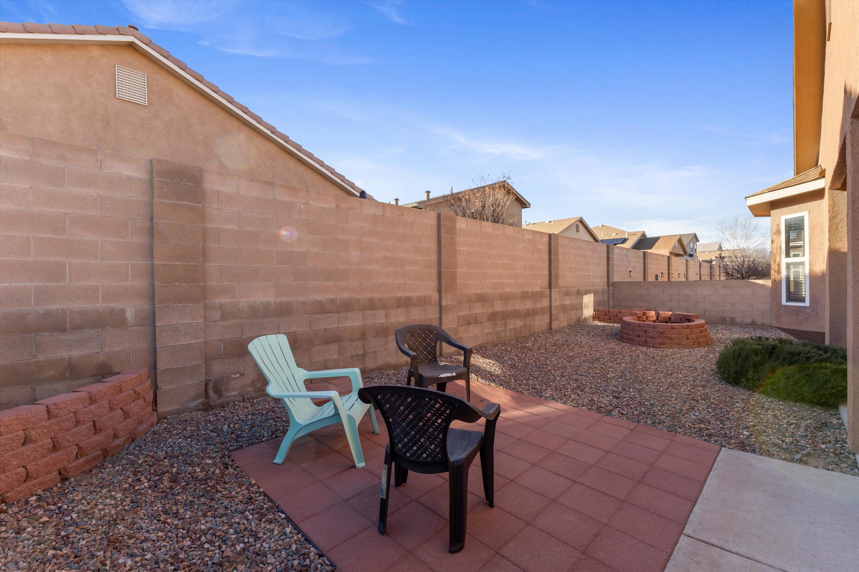 855 Molten Place NW