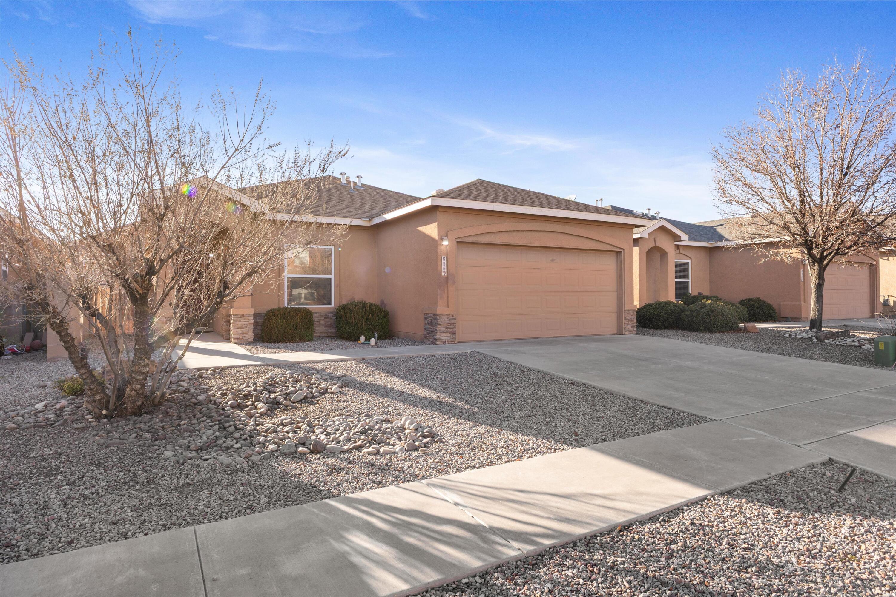 855 Molten Place NW