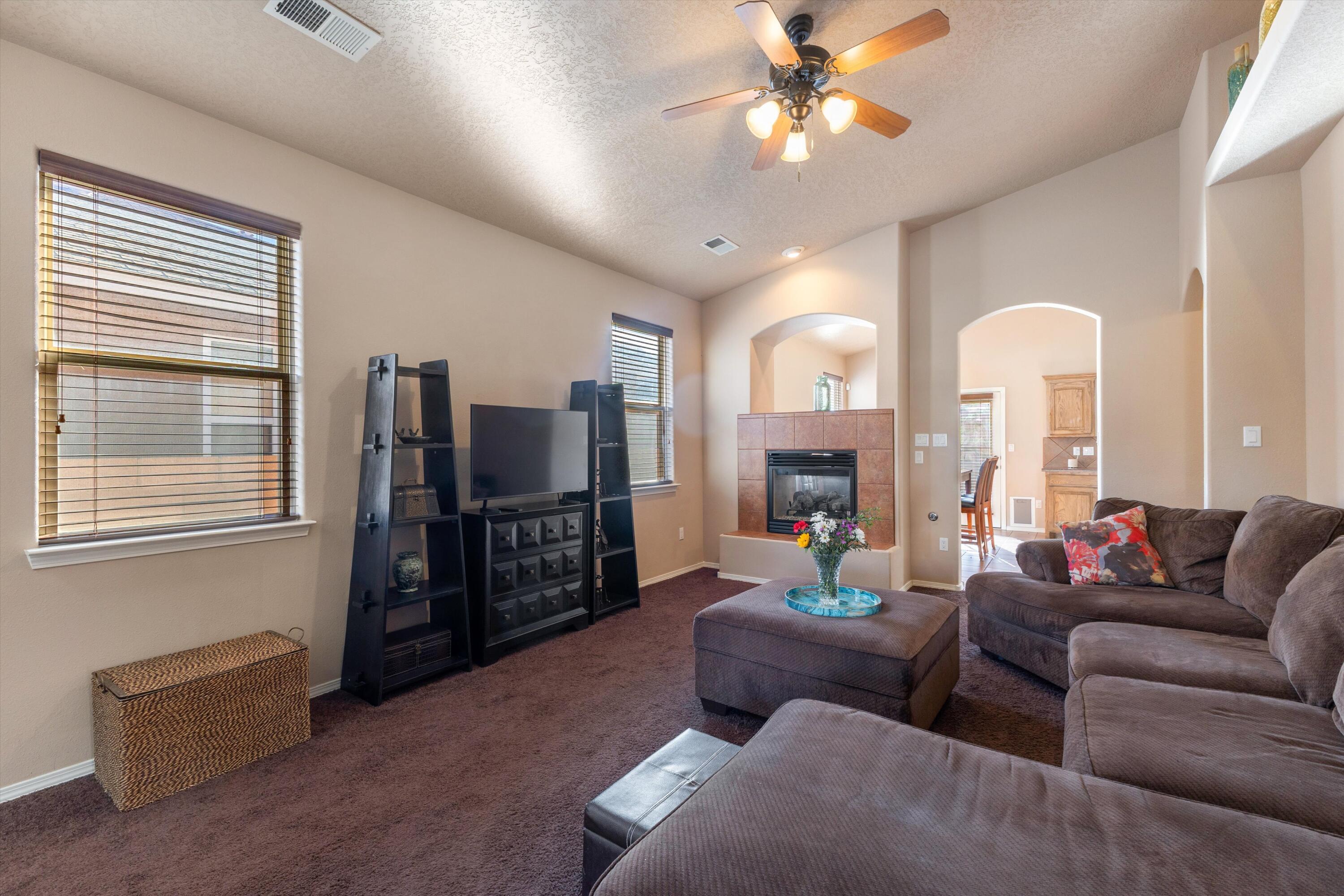 855 Molten Place NW