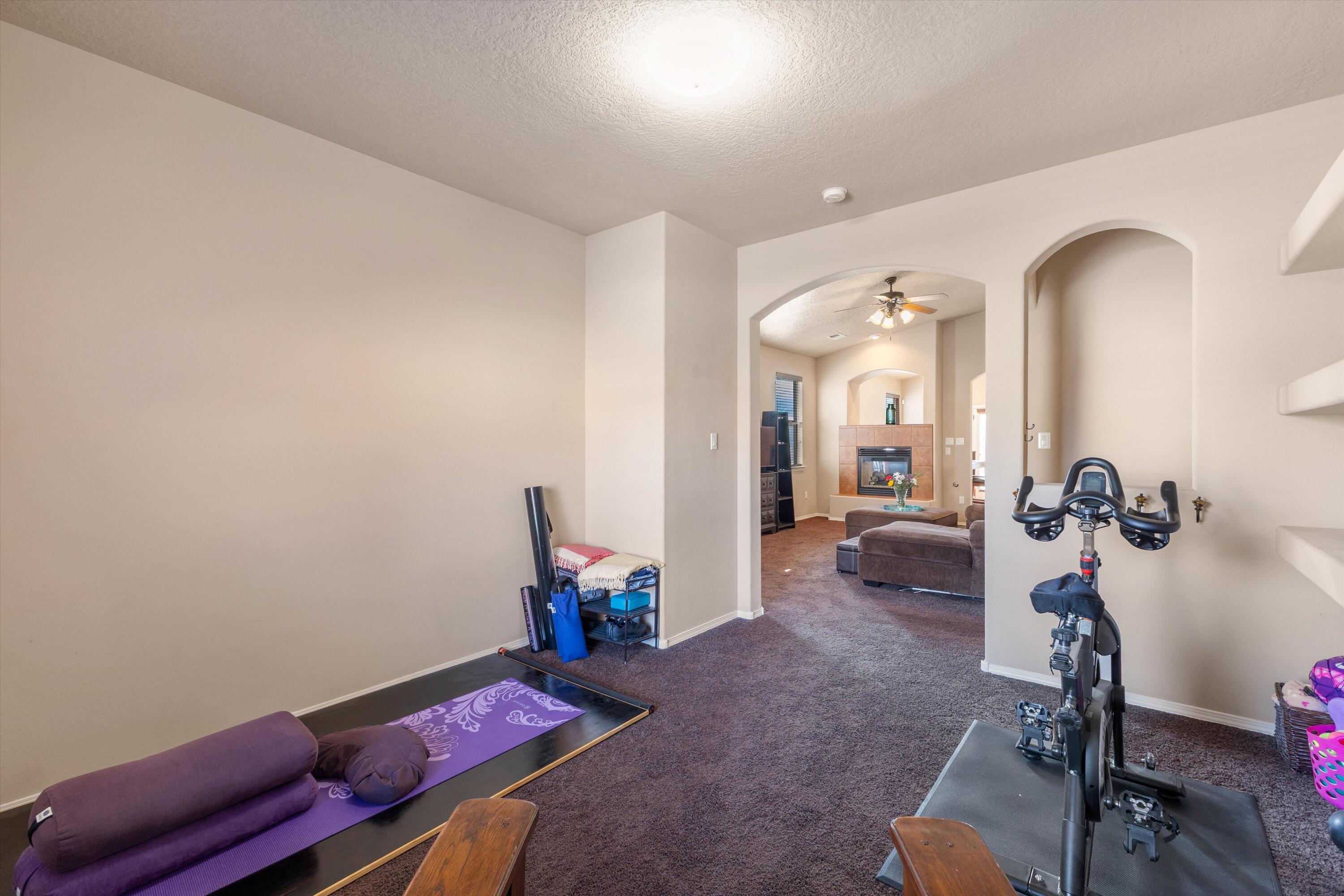 855 Molten Place NW
