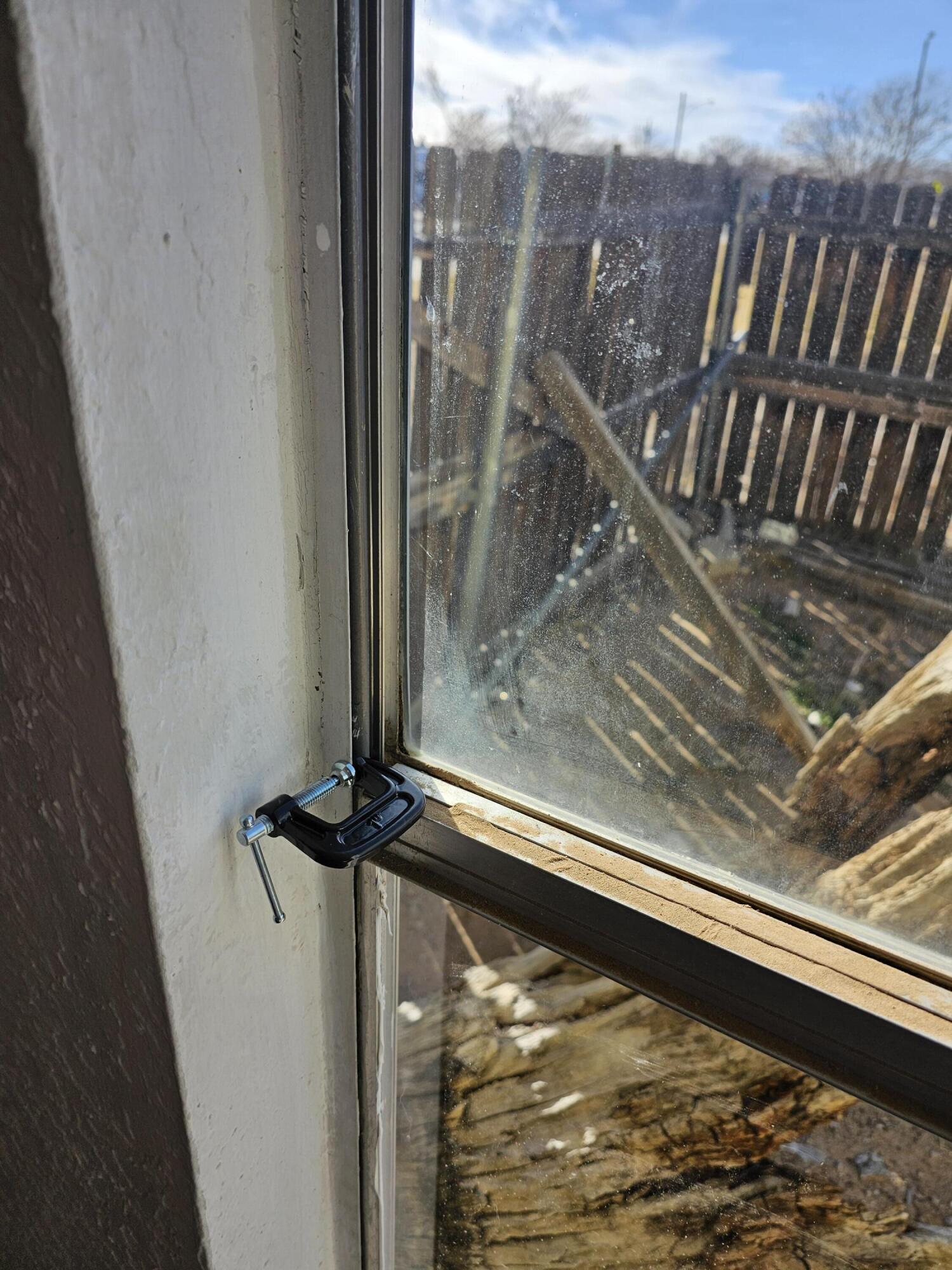 10613 Benavides Road SW