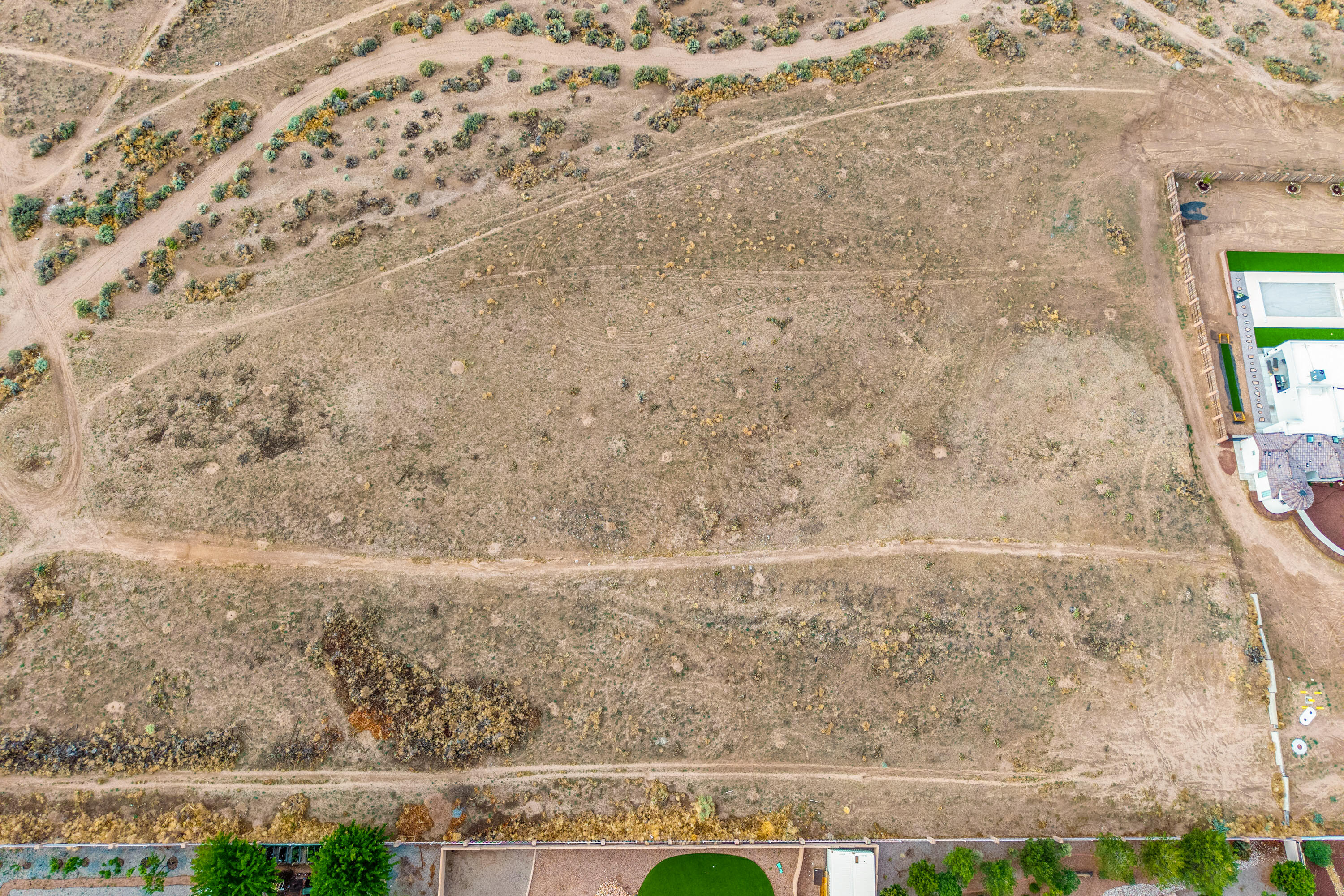 9840 Ranchitos Avenue NE