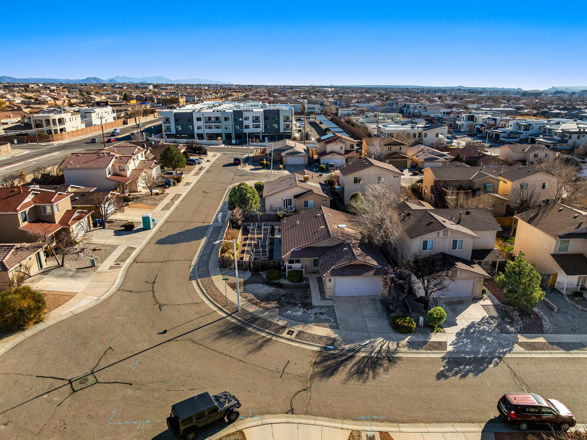 6920 Shale Avenue NE