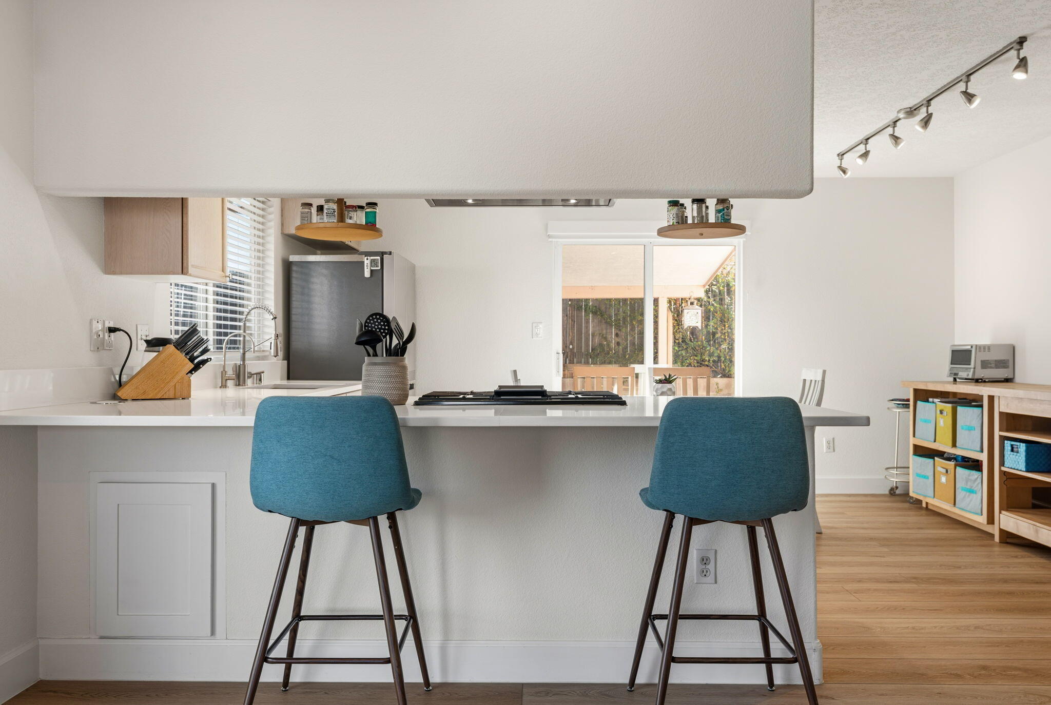 6920 Shale Avenue NE