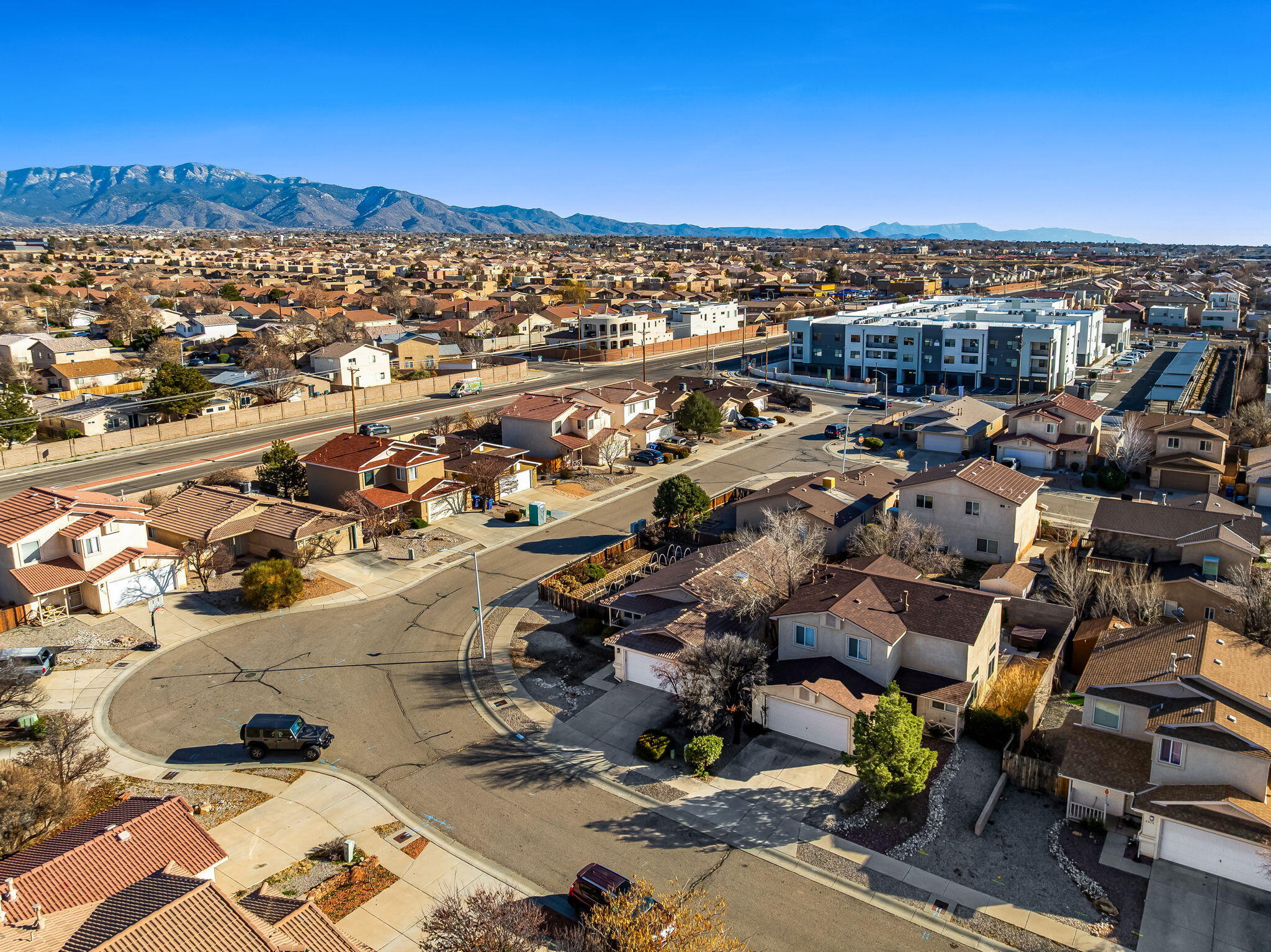 6920 Shale Avenue NE