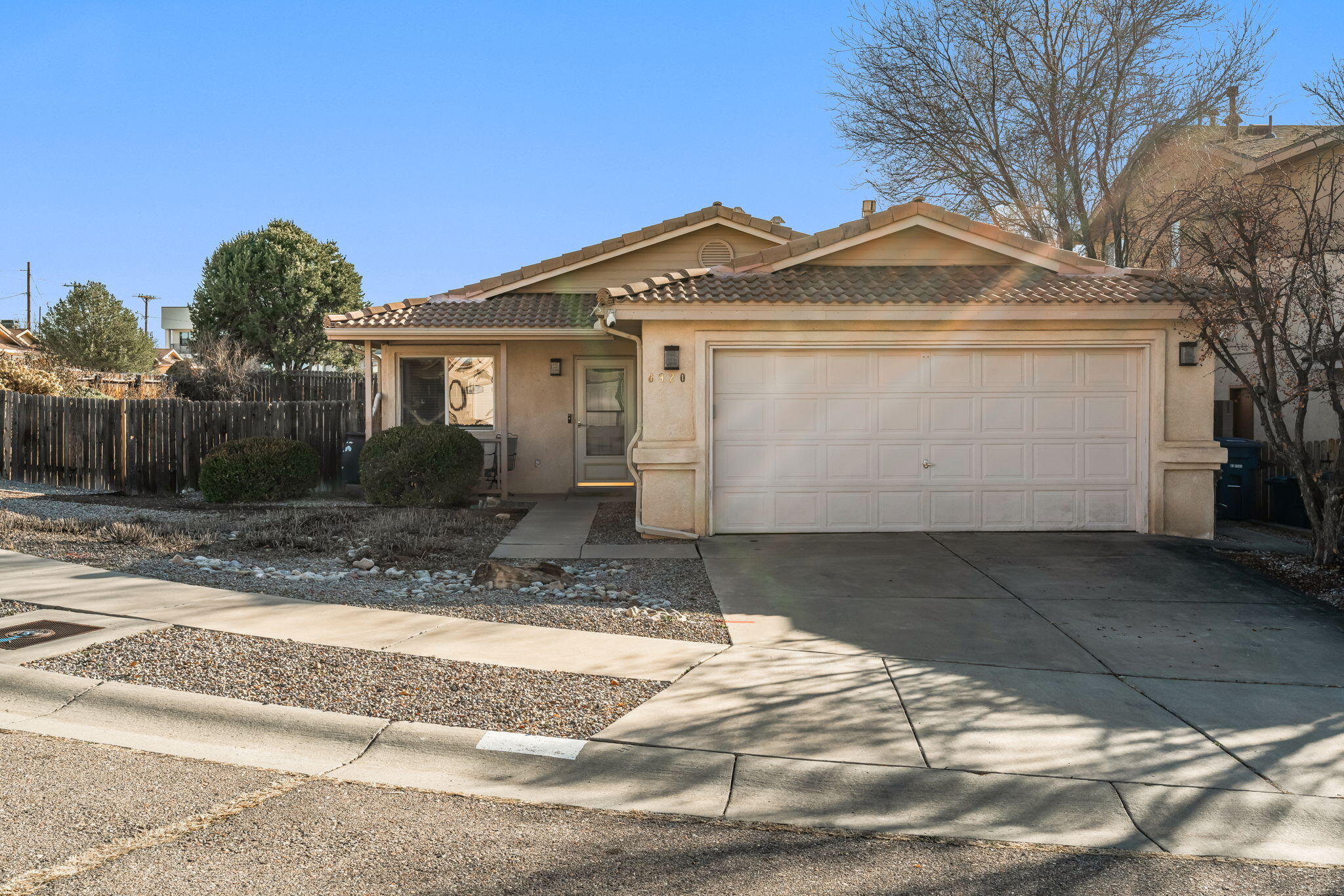 6920 Shale Avenue NE