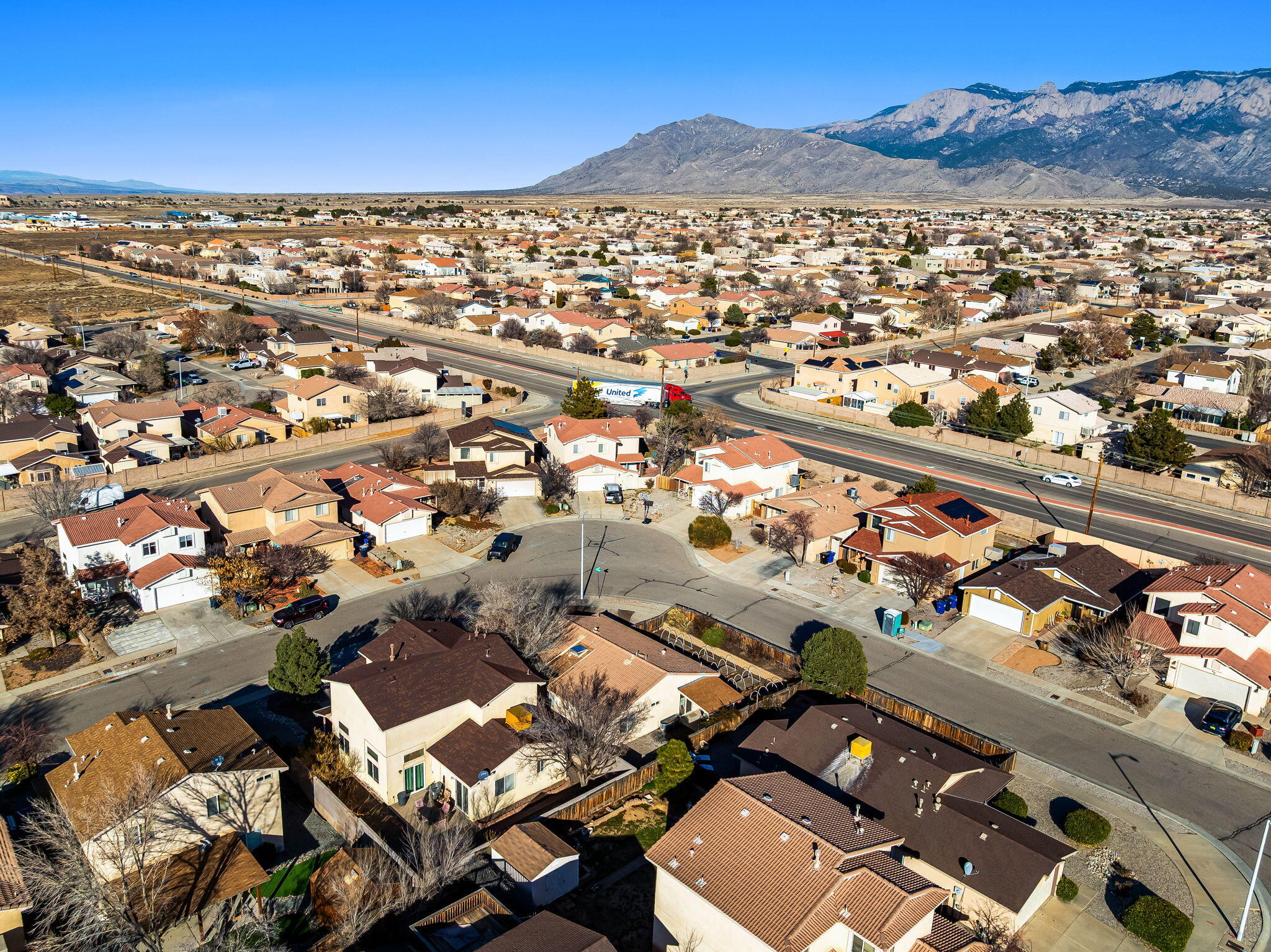 6920 Shale Avenue NE