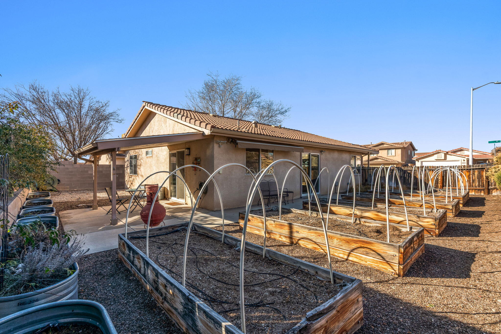 6920 Shale Avenue NE