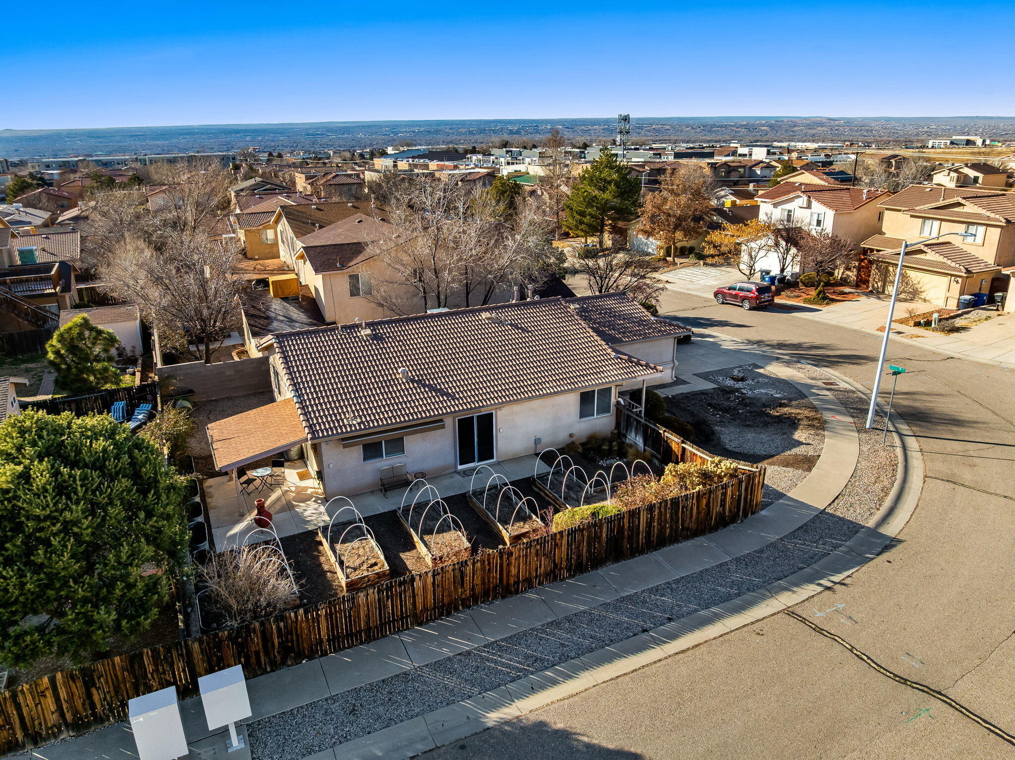 6920 Shale Avenue NE