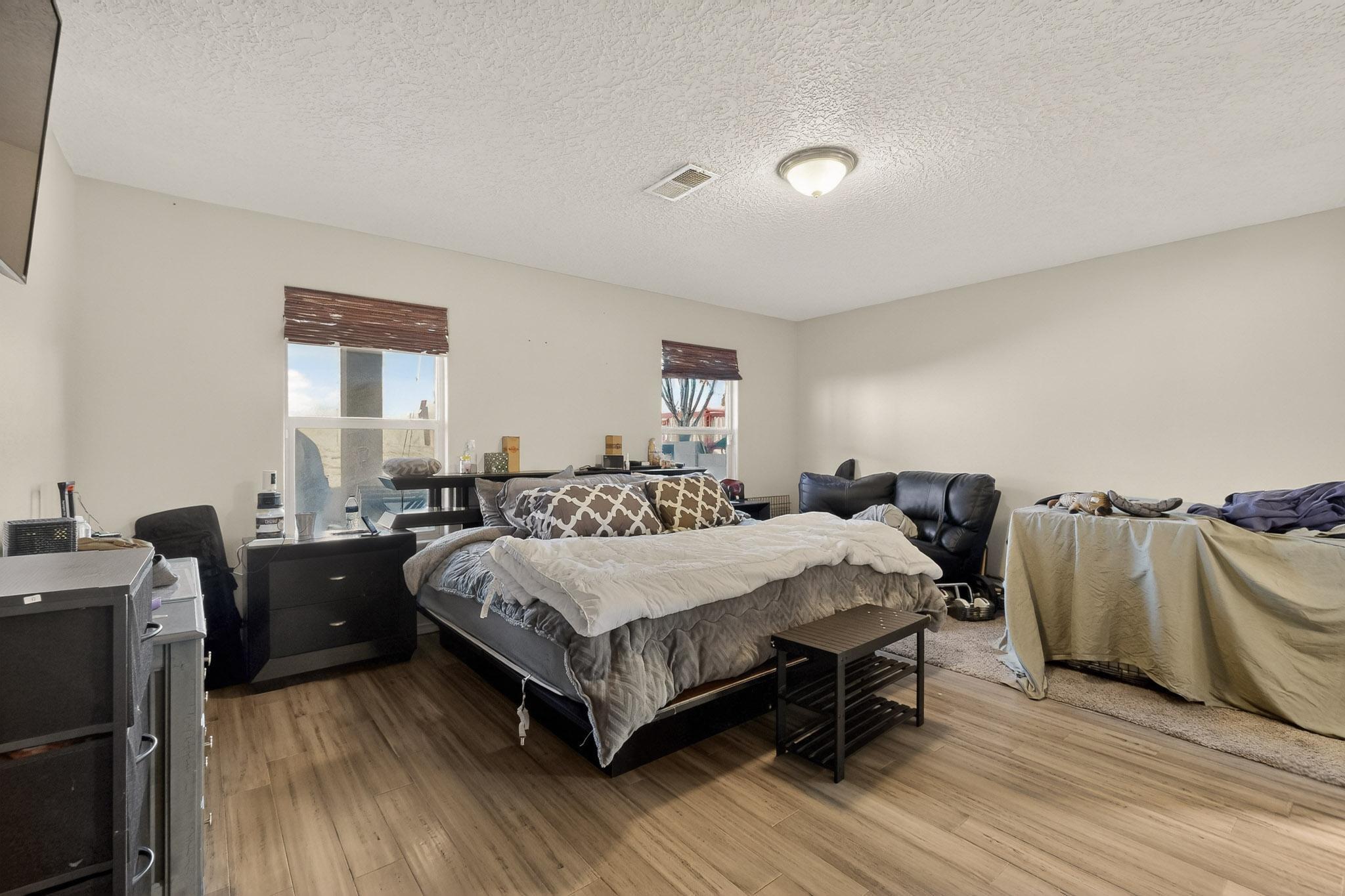 2103 N Ensenada Circle SE