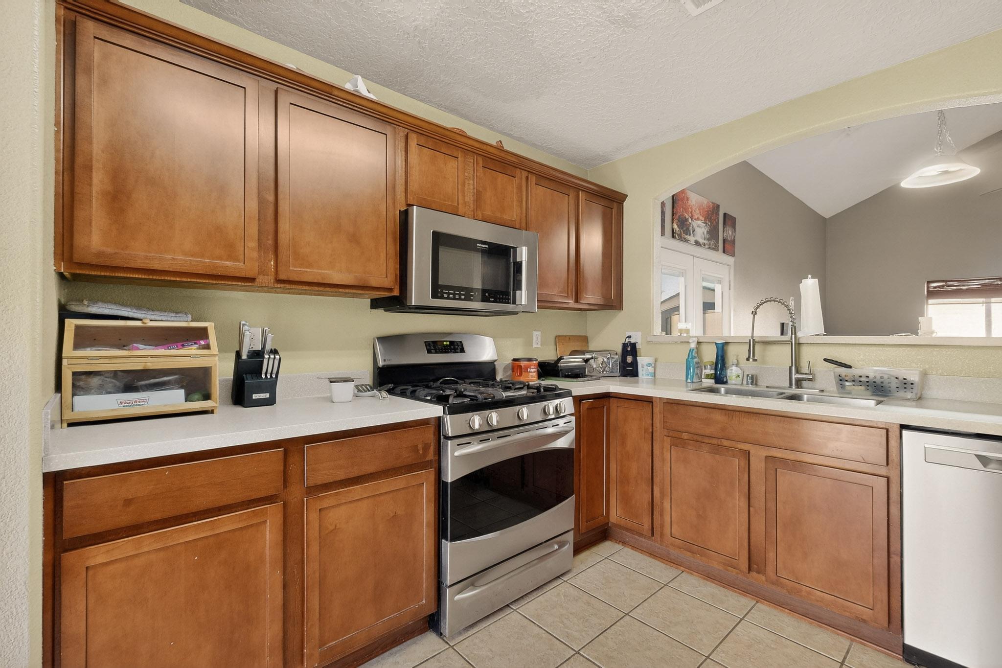 2103 N Ensenada Circle SE